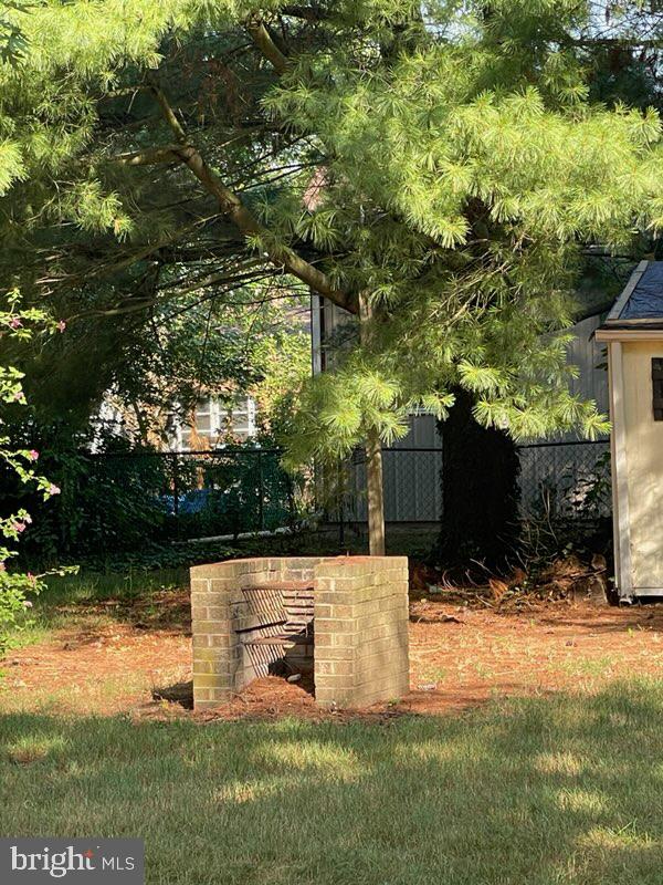 BRIAR PARK - Residential