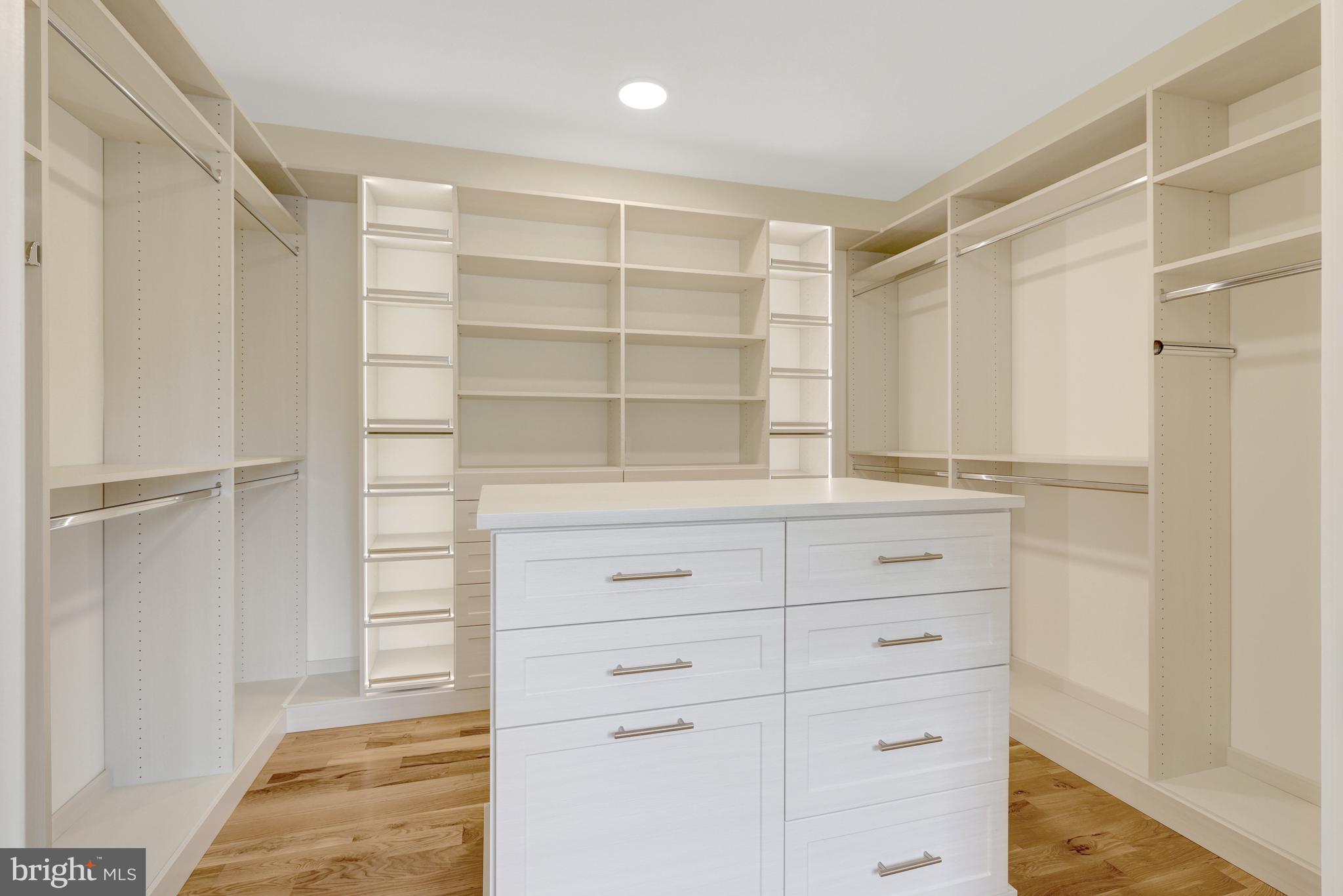MANORS AT MCNAIR FARMS - Residential