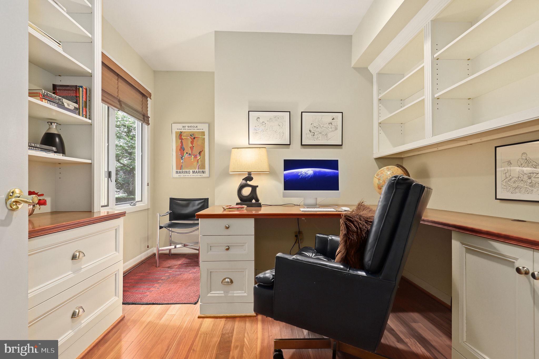 OWINGS MANOR - Residential