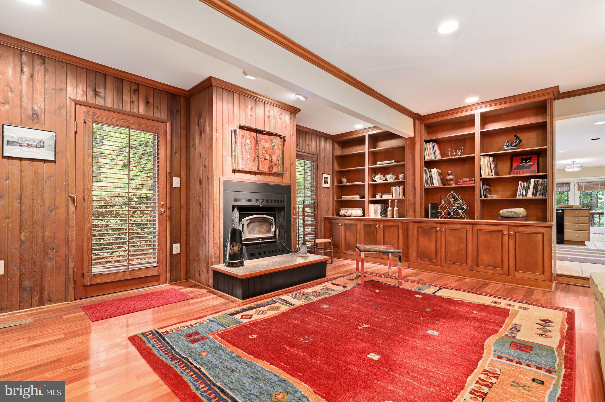 OWINGS MANOR - Residential
