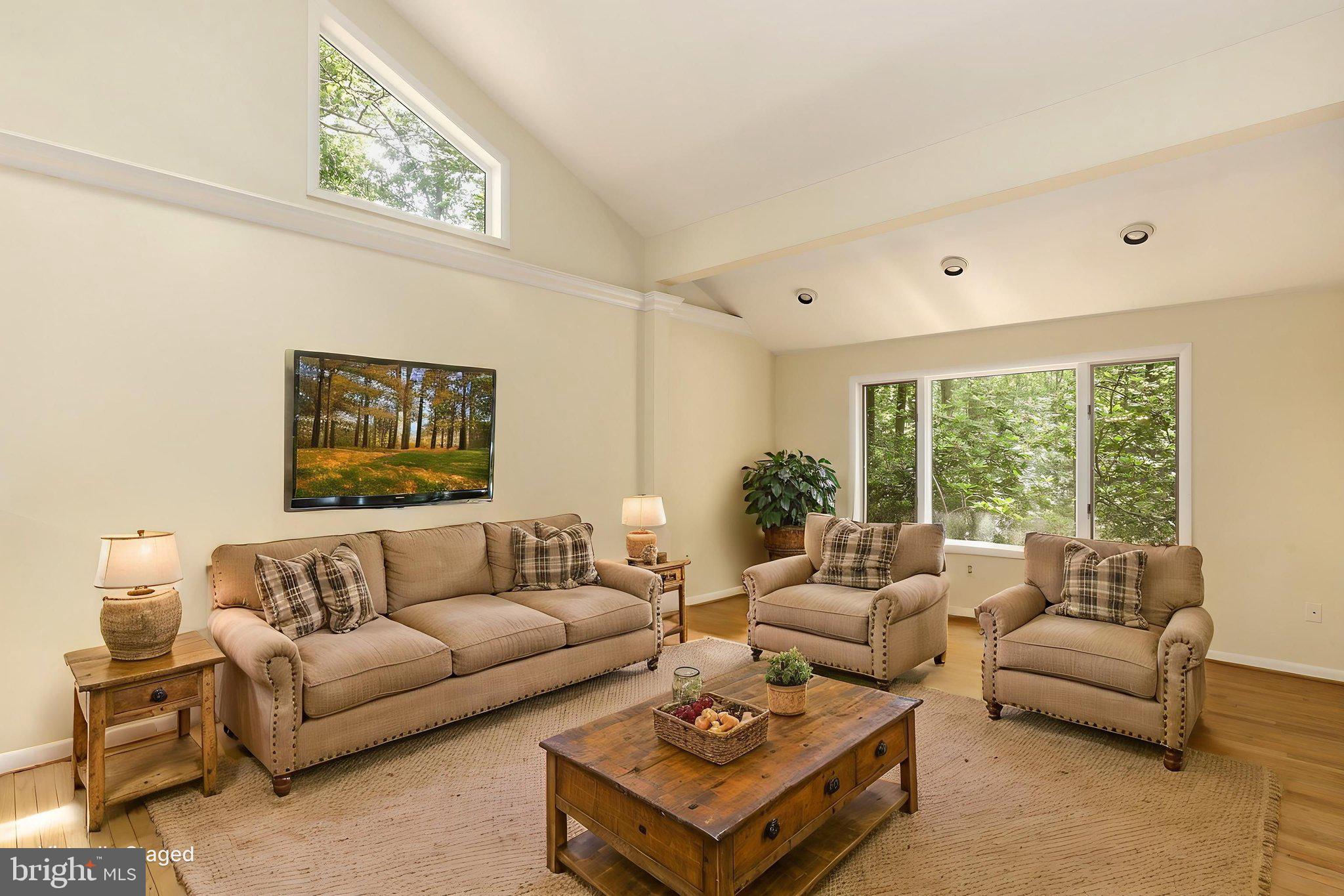 OWINGS MANOR - Residential