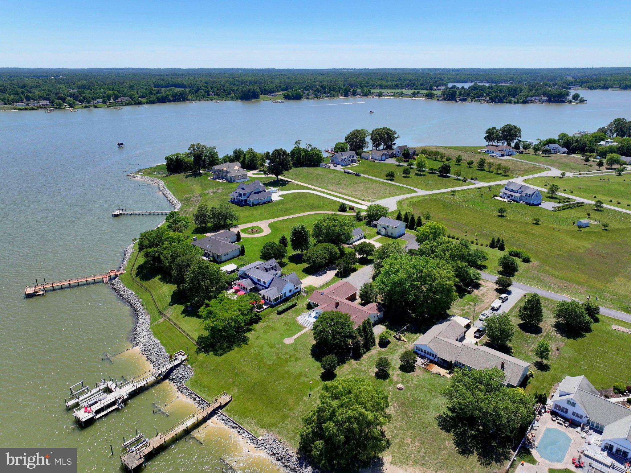 BARRACK HOME PLACE - Residential