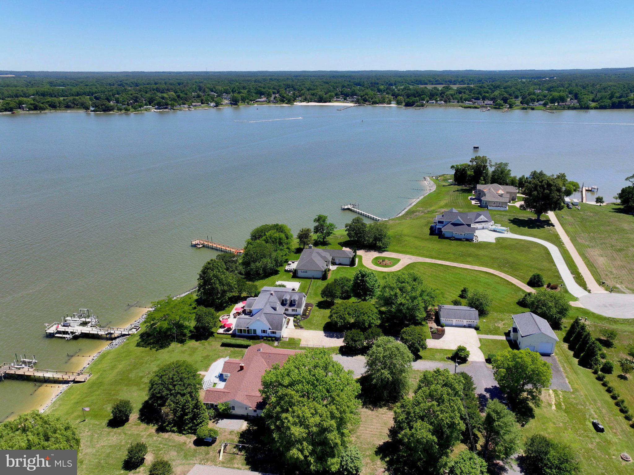 BARRACK HOME PLACE - Residential