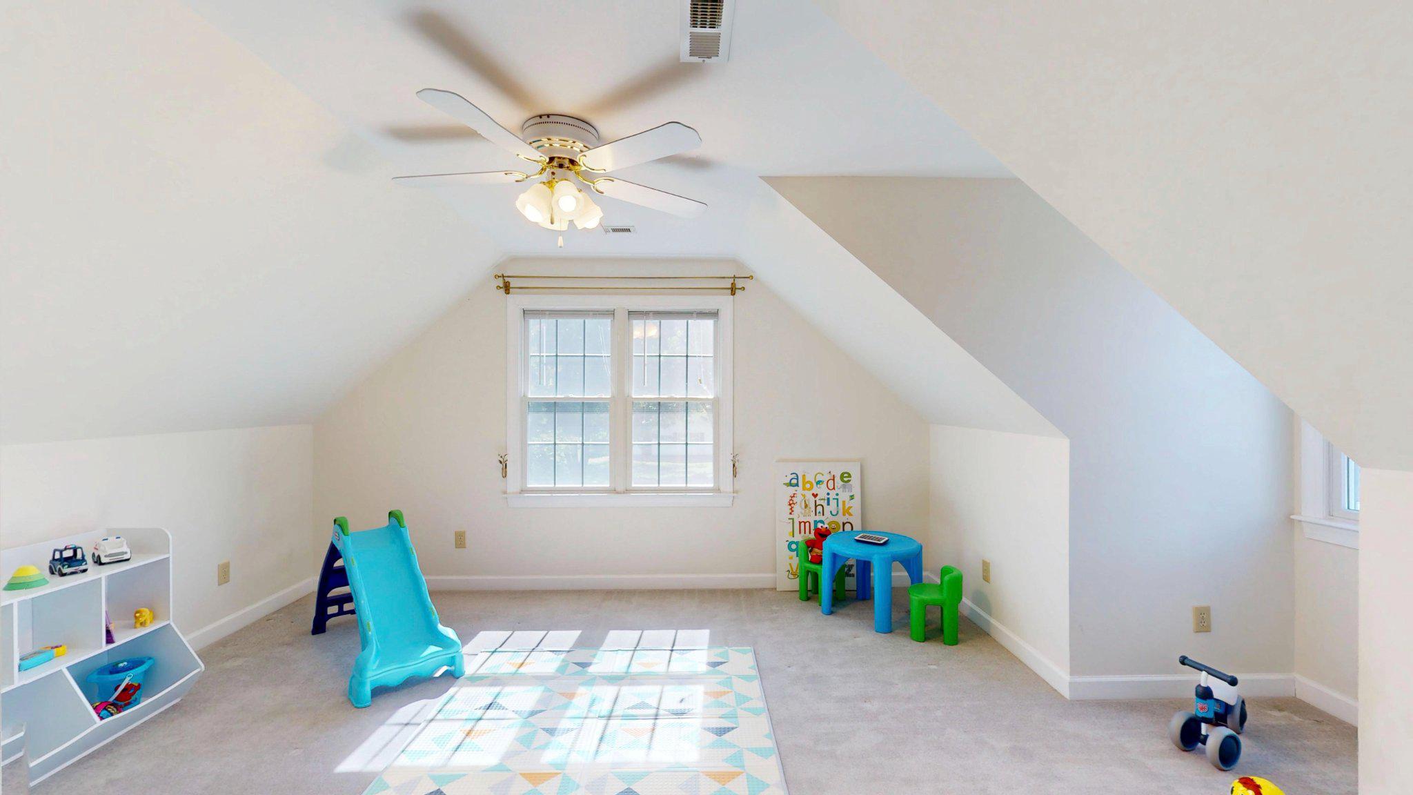 BARRACK HOME PLACE - Residential