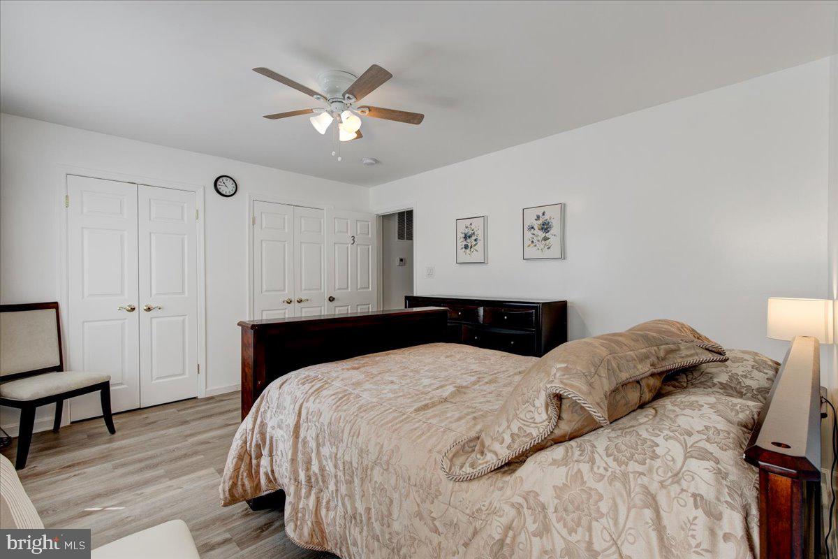 HUNTERS WOODS - Residential