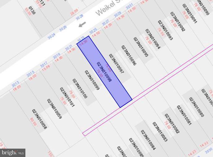 14.5 ft x 76 ft lot — 1,102 sq ft total. Prime development opportunity in a rapidly growing area. Surrounded by new construction, this property is ready for your new single-family home build.