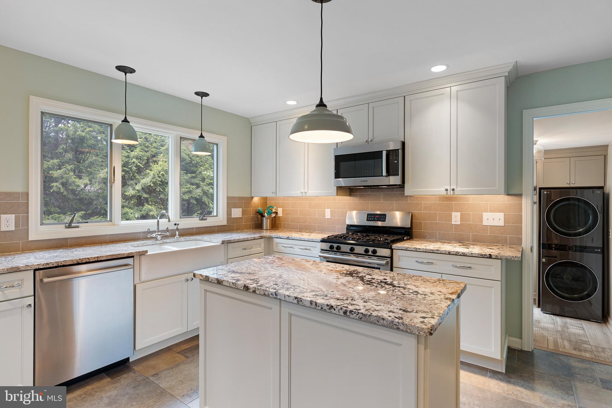 HOLLINGSWORTH - Residential