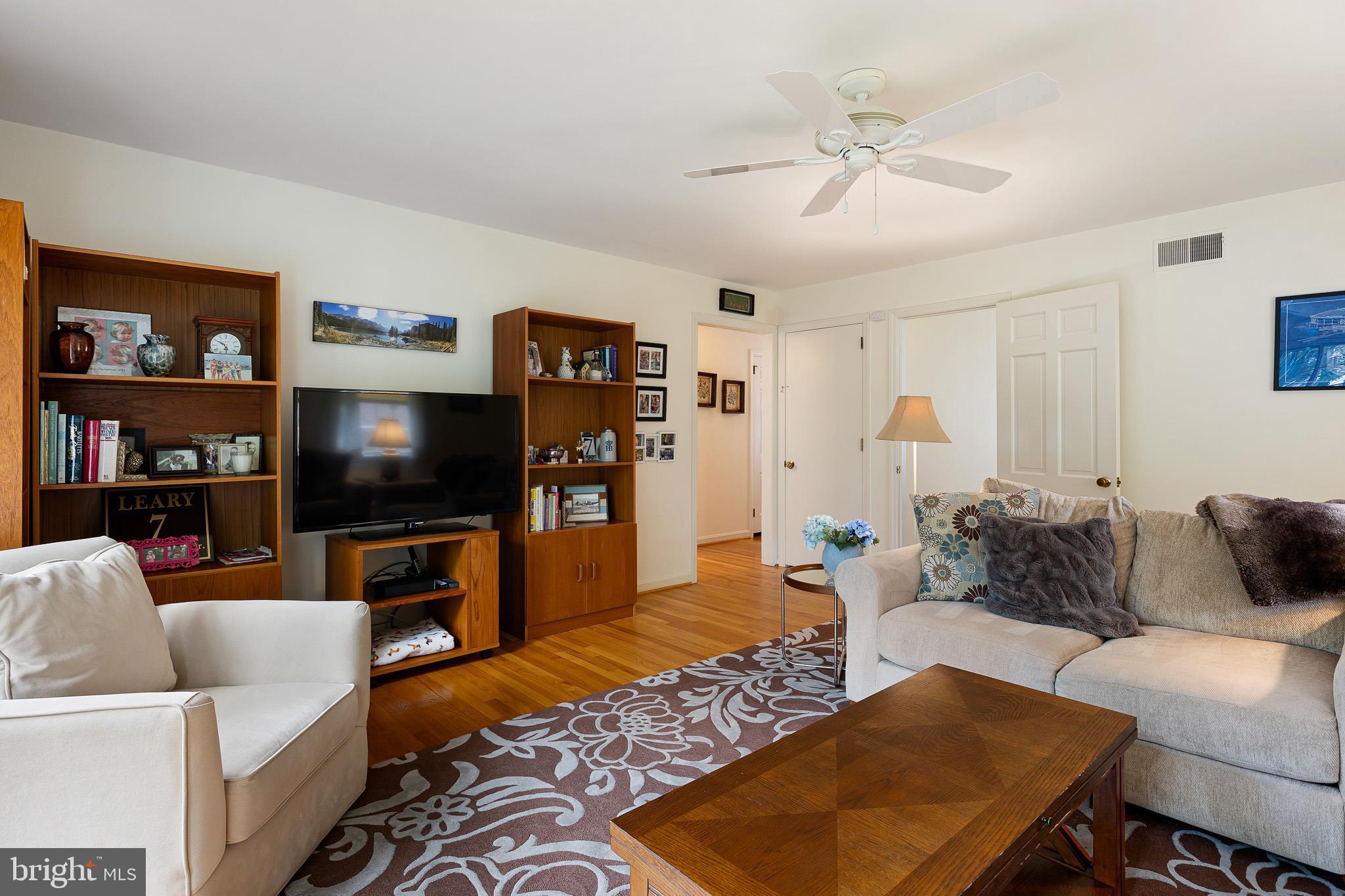 HOLLINGSWORTH - Residential