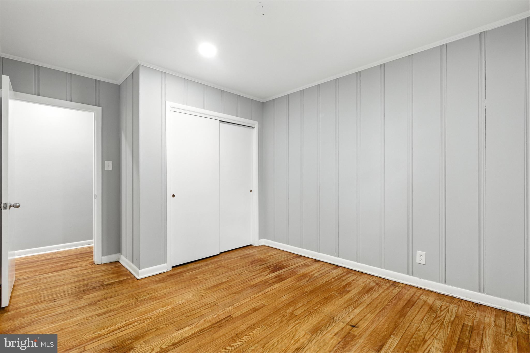 WINDSOR  MILL - Residential