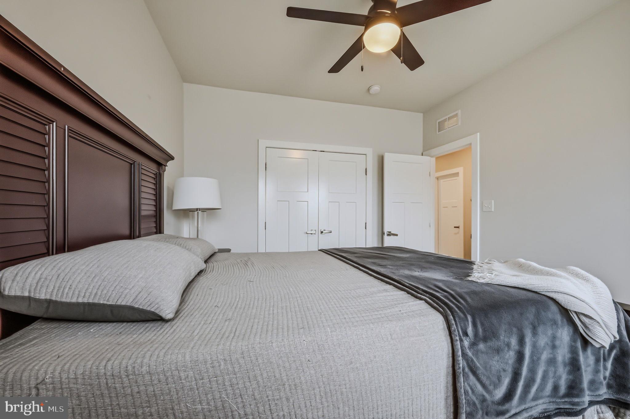 PARKSIDE - Residential
