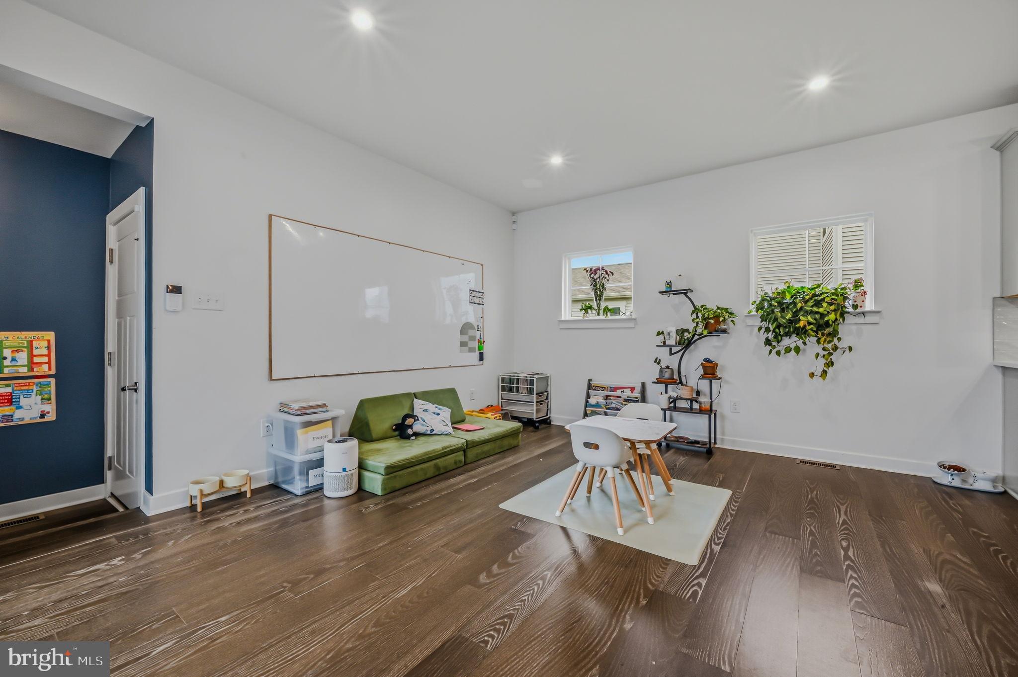 PARKSIDE - Residential