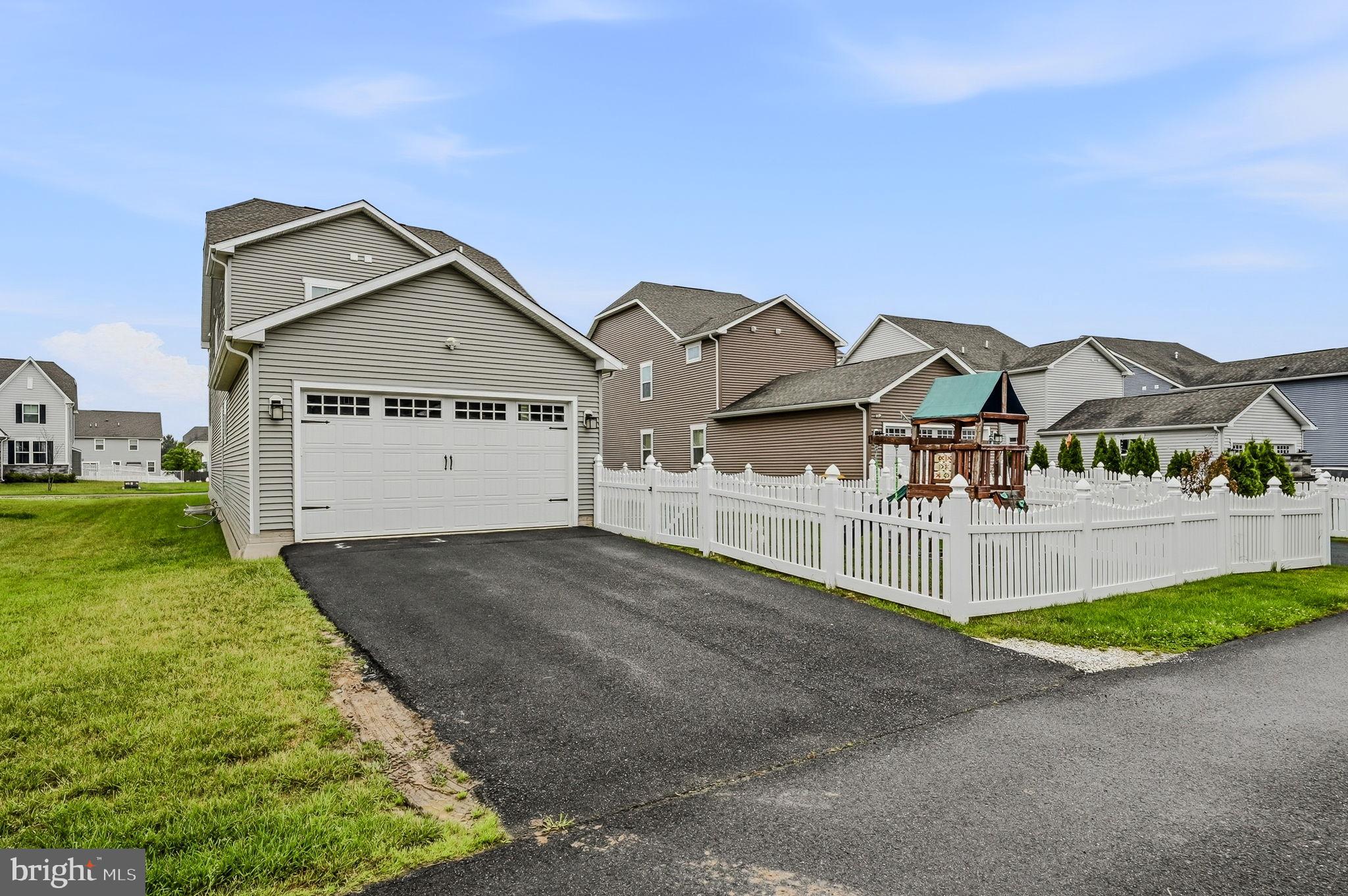 PARKSIDE - Residential