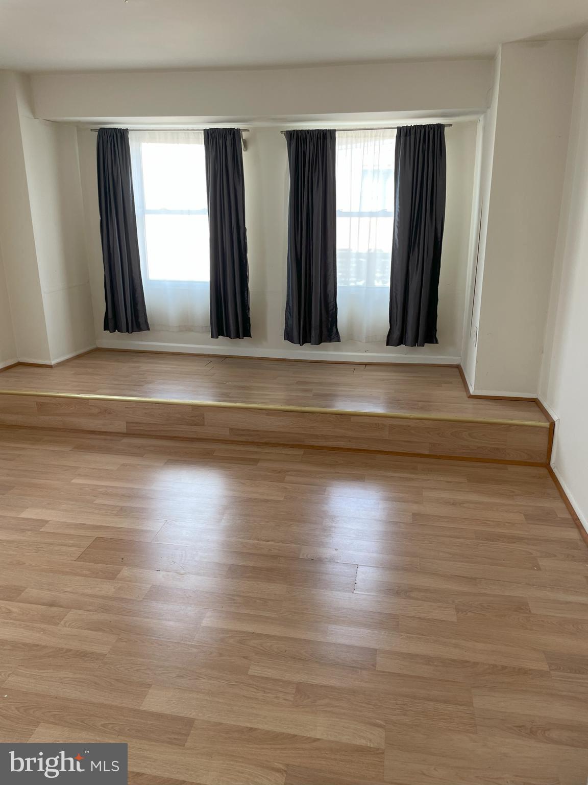 ART MUSEUM AREA - Residential Lease