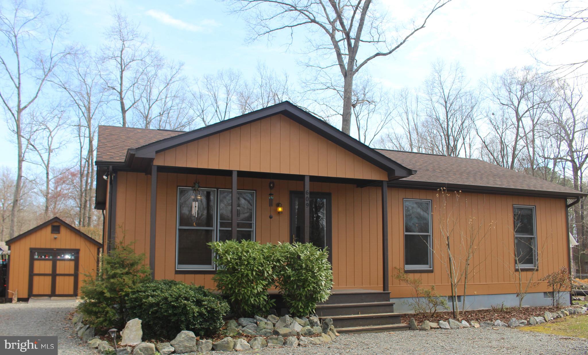 LAKE CAROLINE - Residential