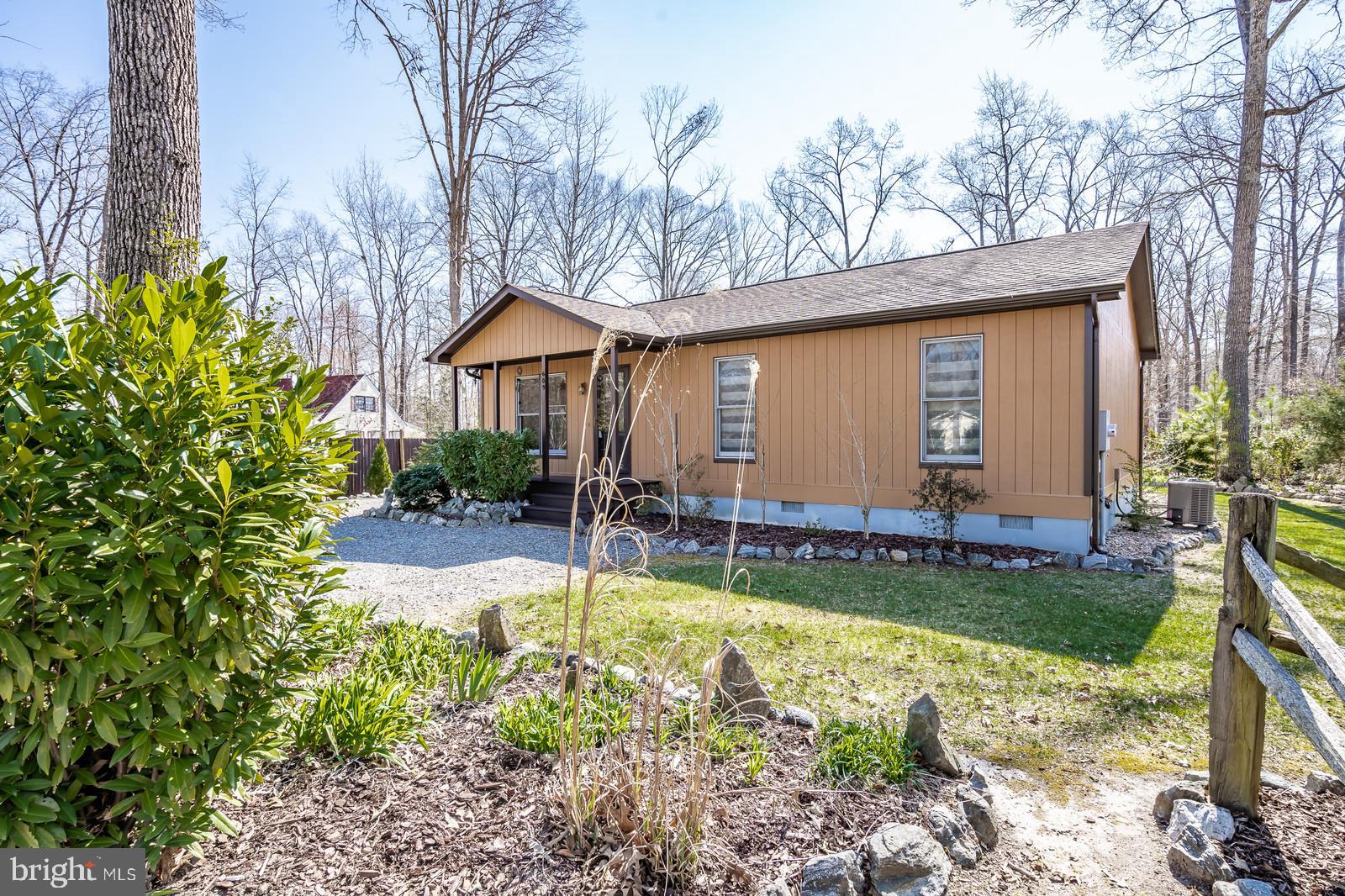 LAKE CAROLINE - Residential