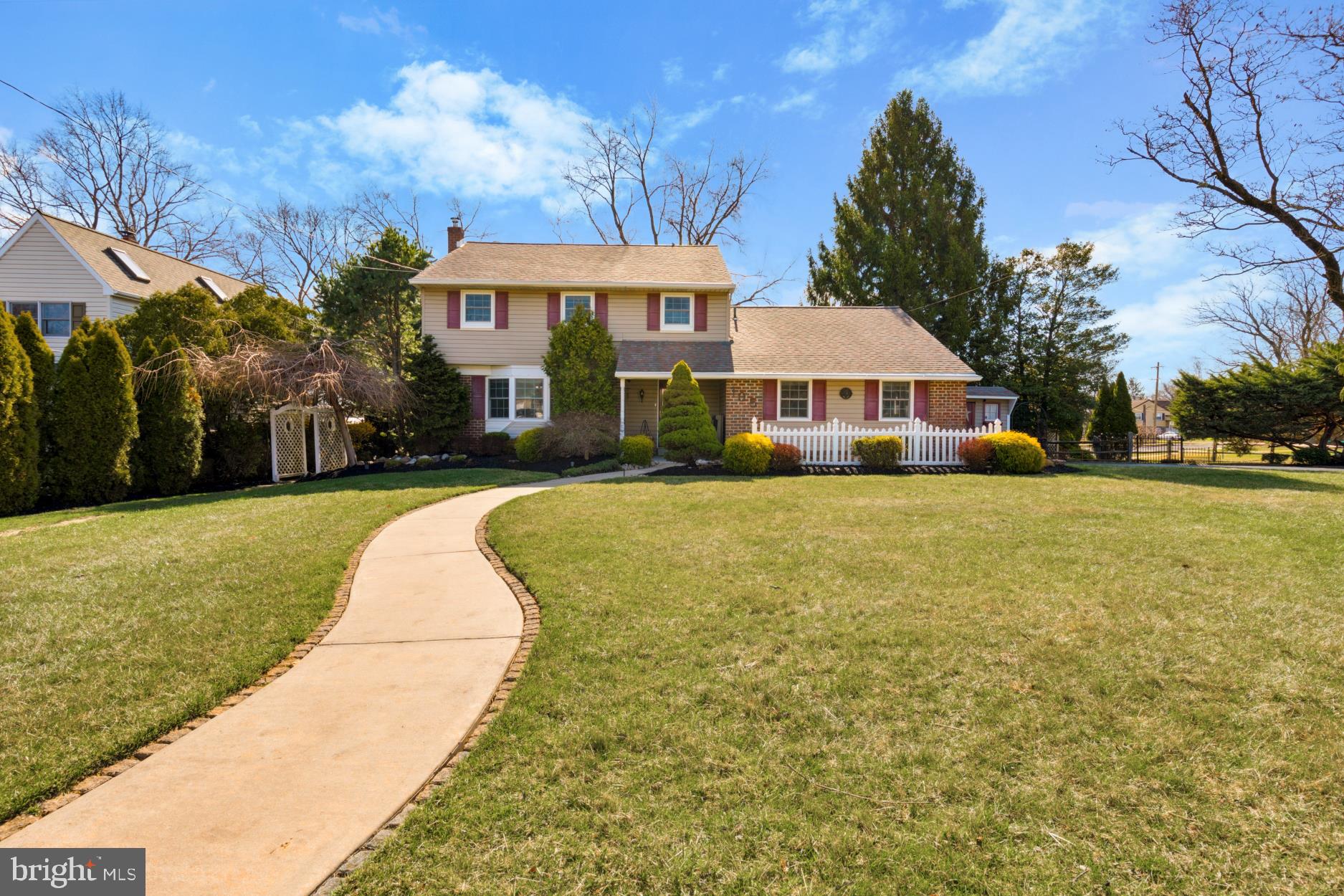 OAK HILL - Residential