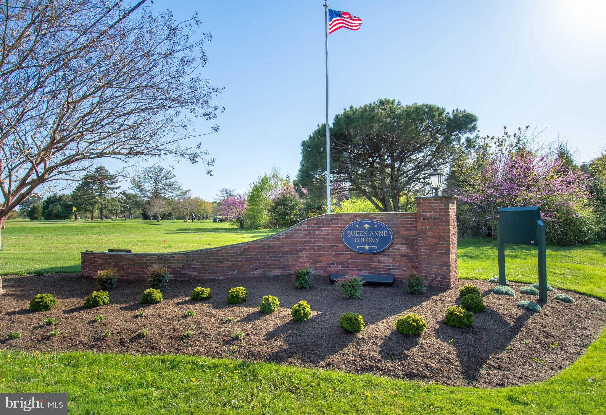 QUEEN ANNE COLONY - Residential