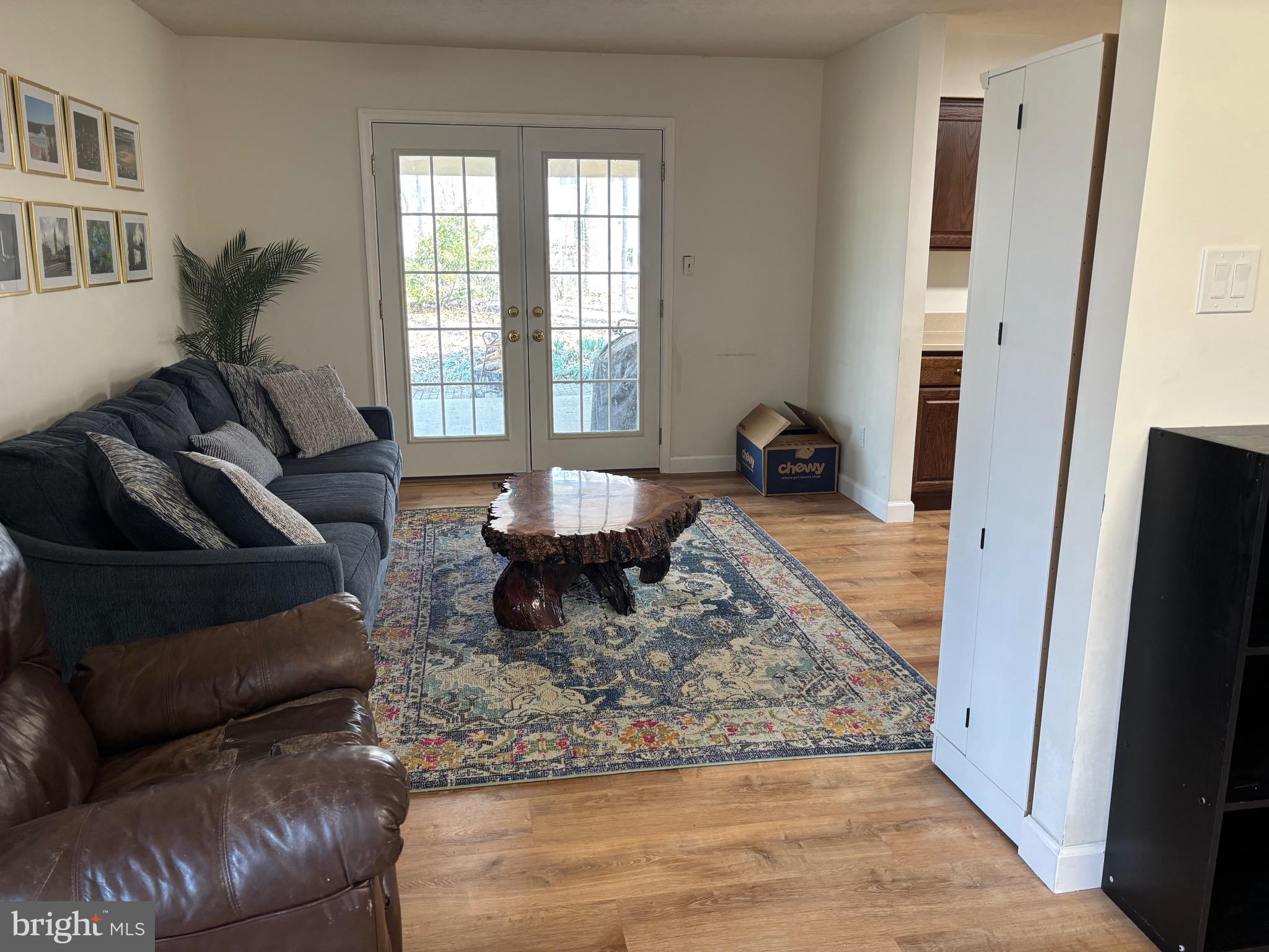 FAIRFAX STATION - Residential