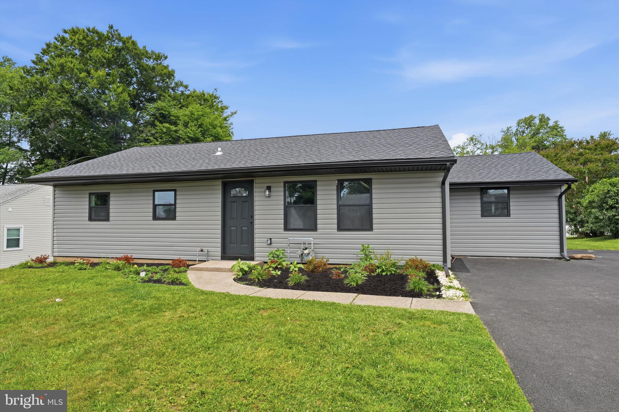 FAIRLESS HILLS - Residential