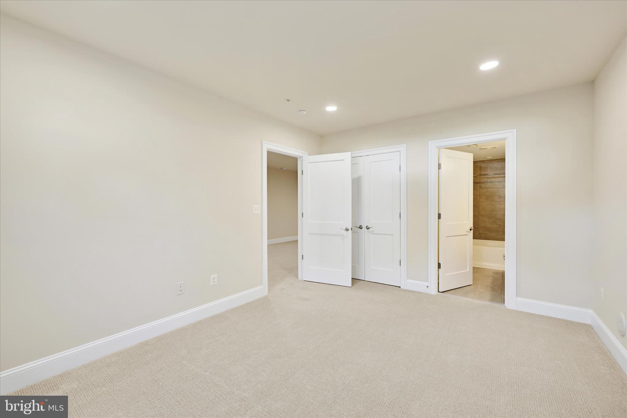 RODGERS FORGE - Residential