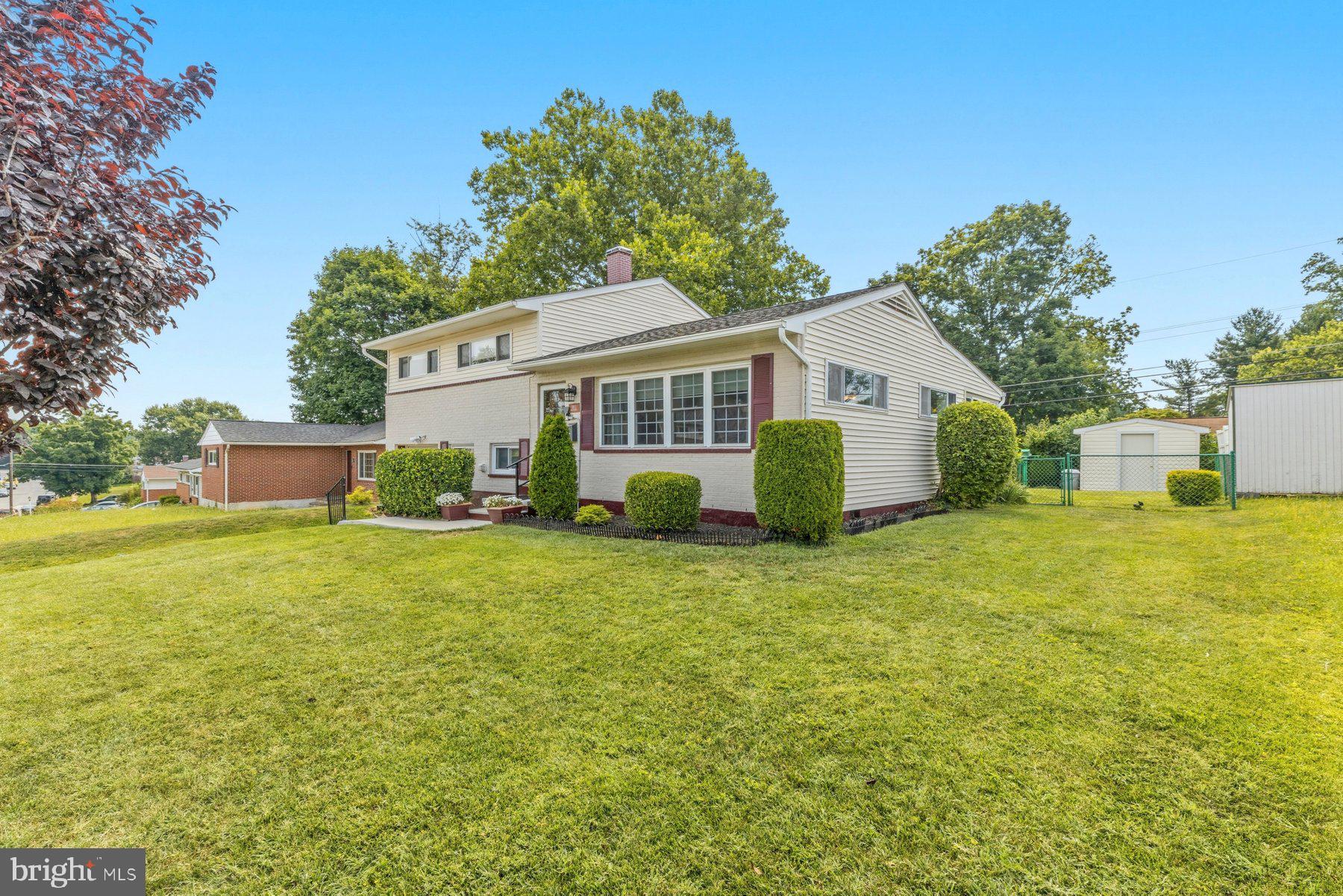 WESTVIEW PARK - Residential