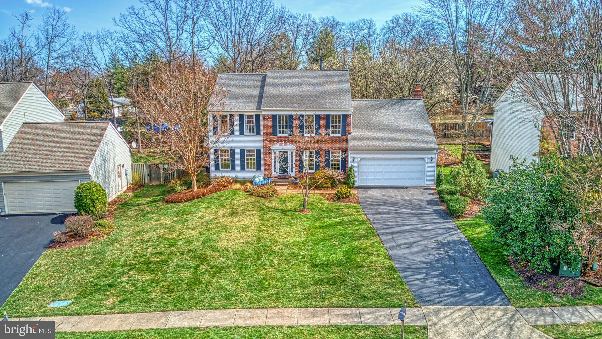 BROAD OAKS - Residential