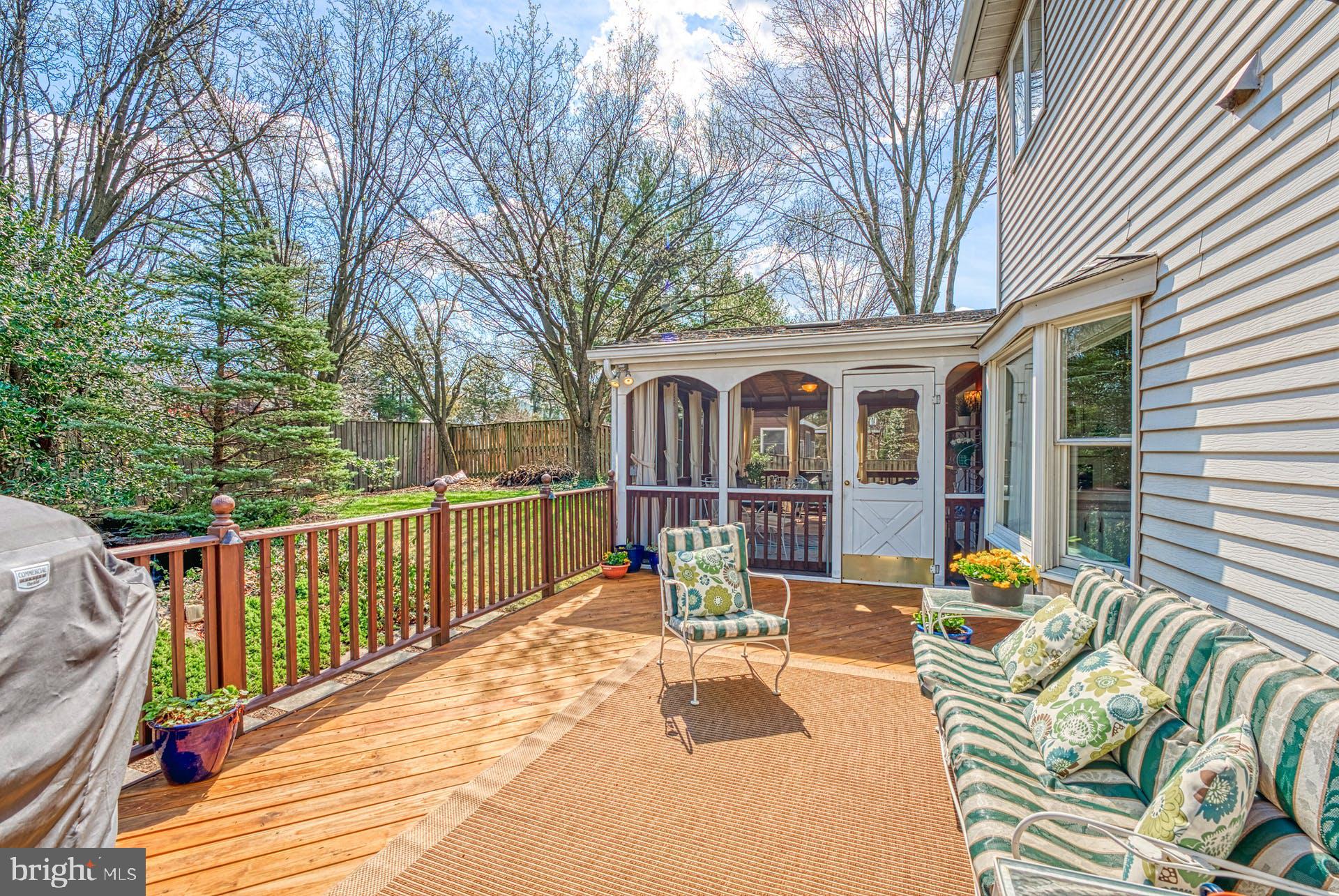 BROAD OAKS - Residential