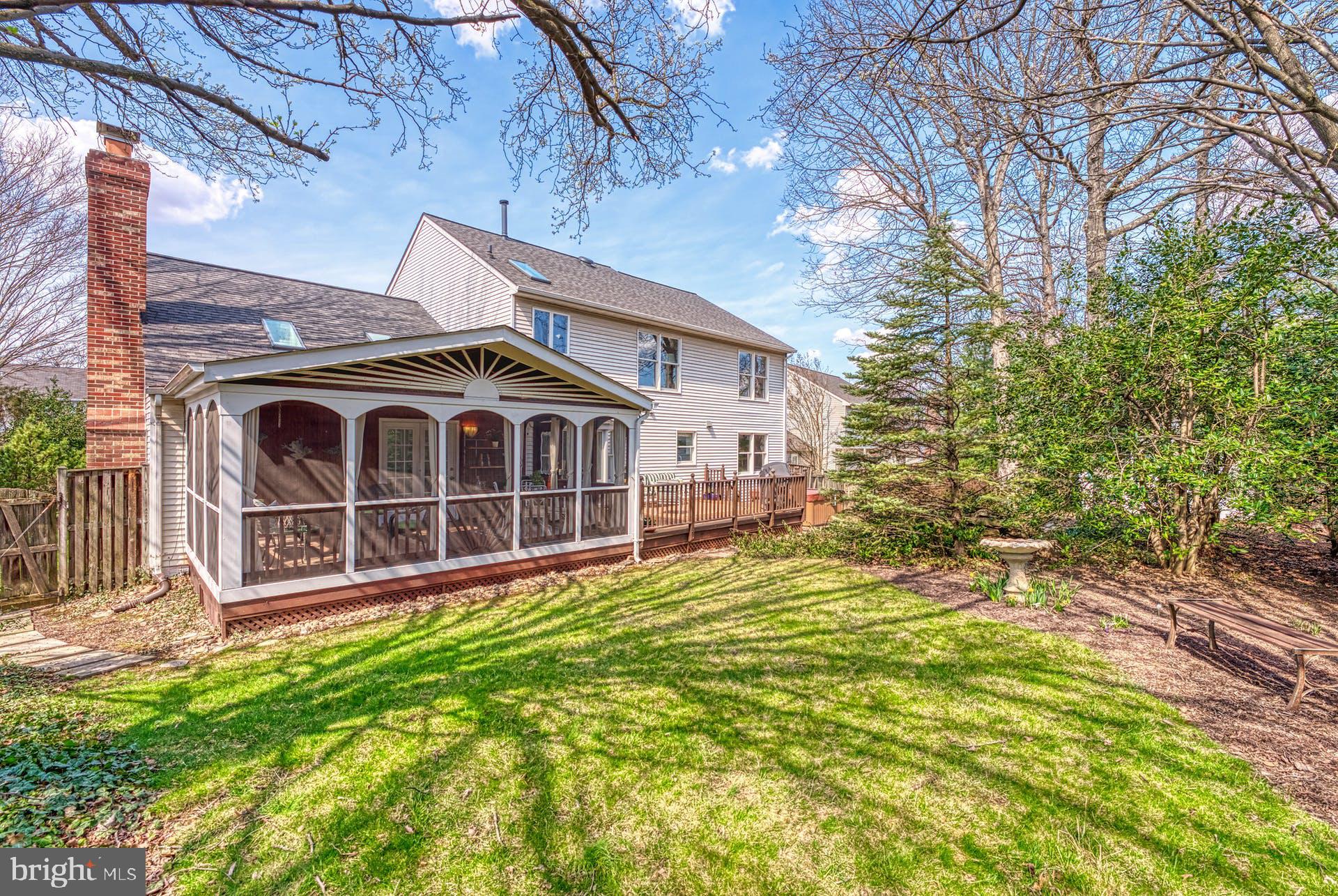 BROAD OAKS - Residential