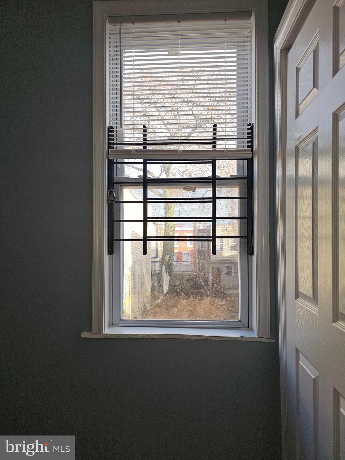 STRAWBERRY MANSION - Residential