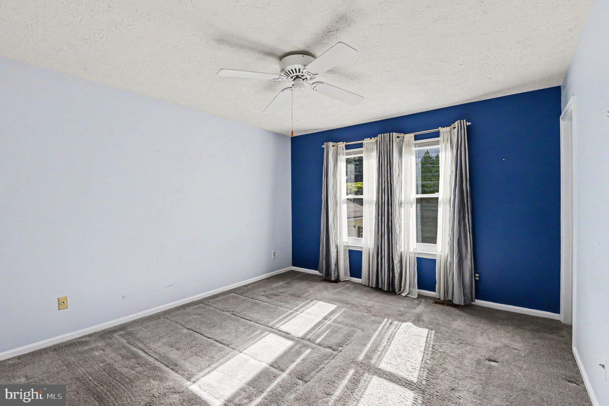 OAK HURST - Residential