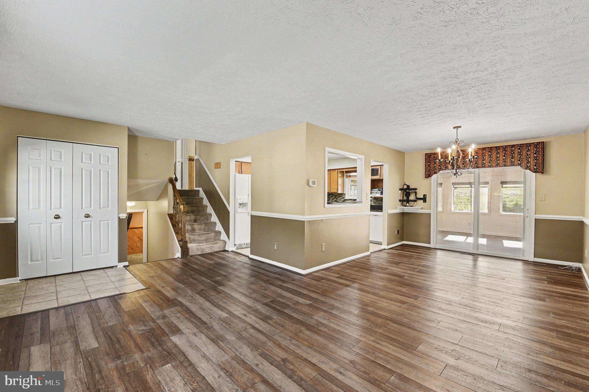 OAK HURST - Residential