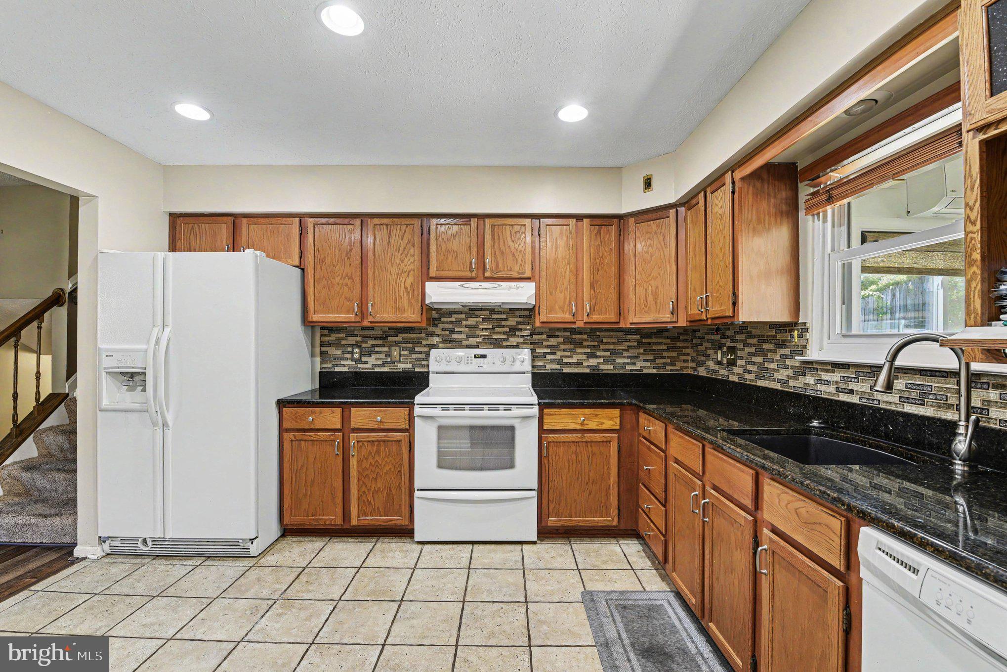 OAK HURST - Residential