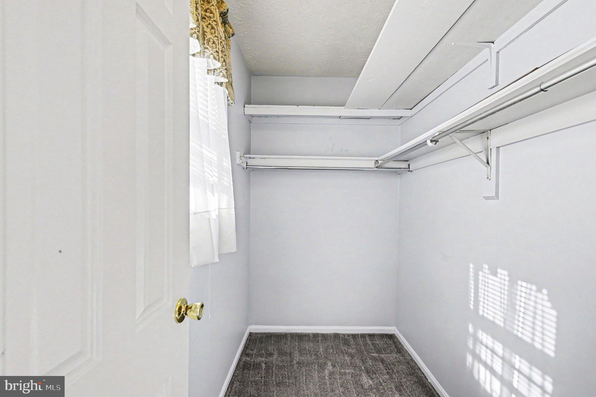 OAK HURST - Residential