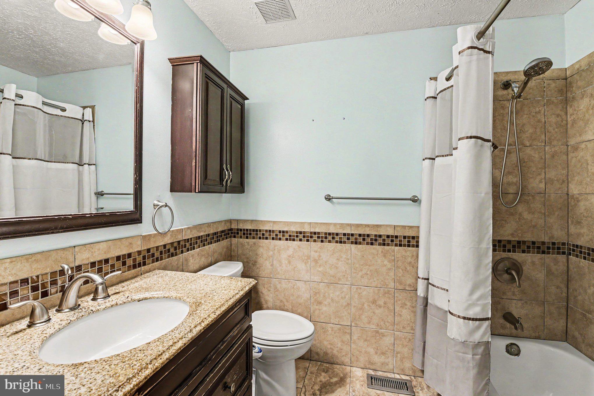 OAK HURST - Residential