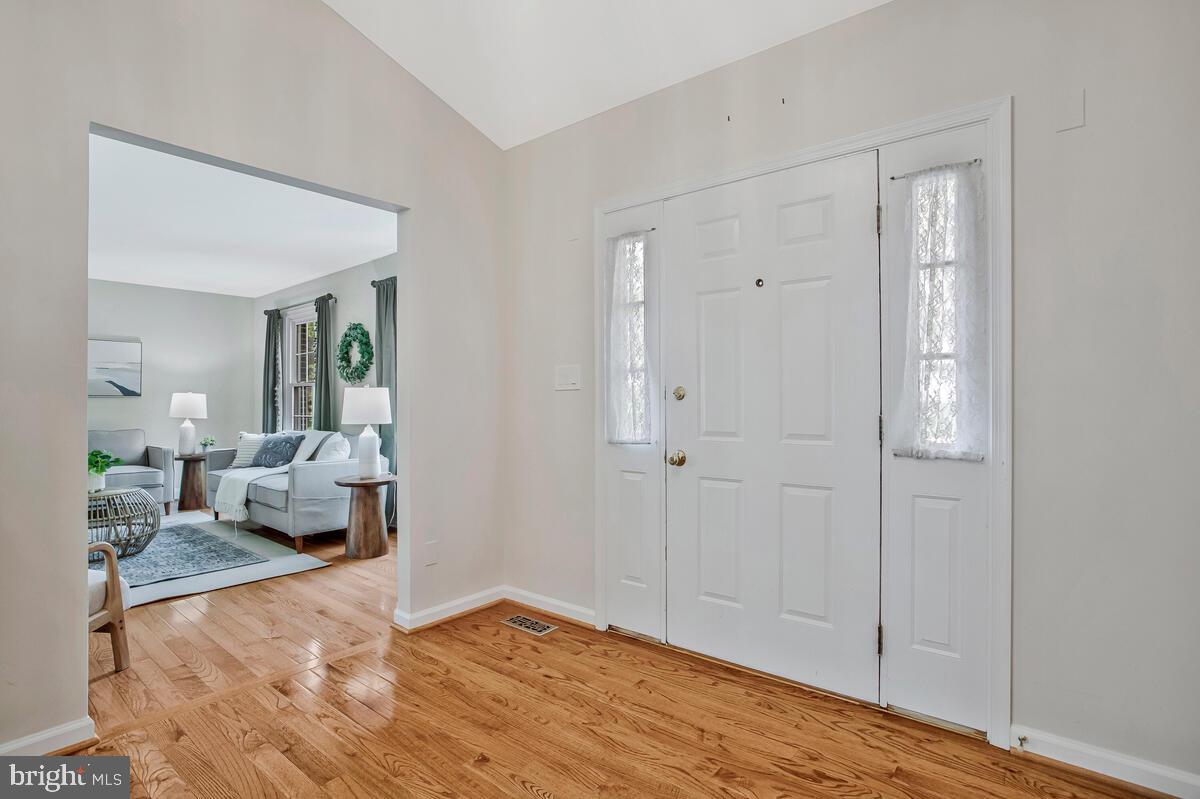 BURLEIGH MANOR - Residential