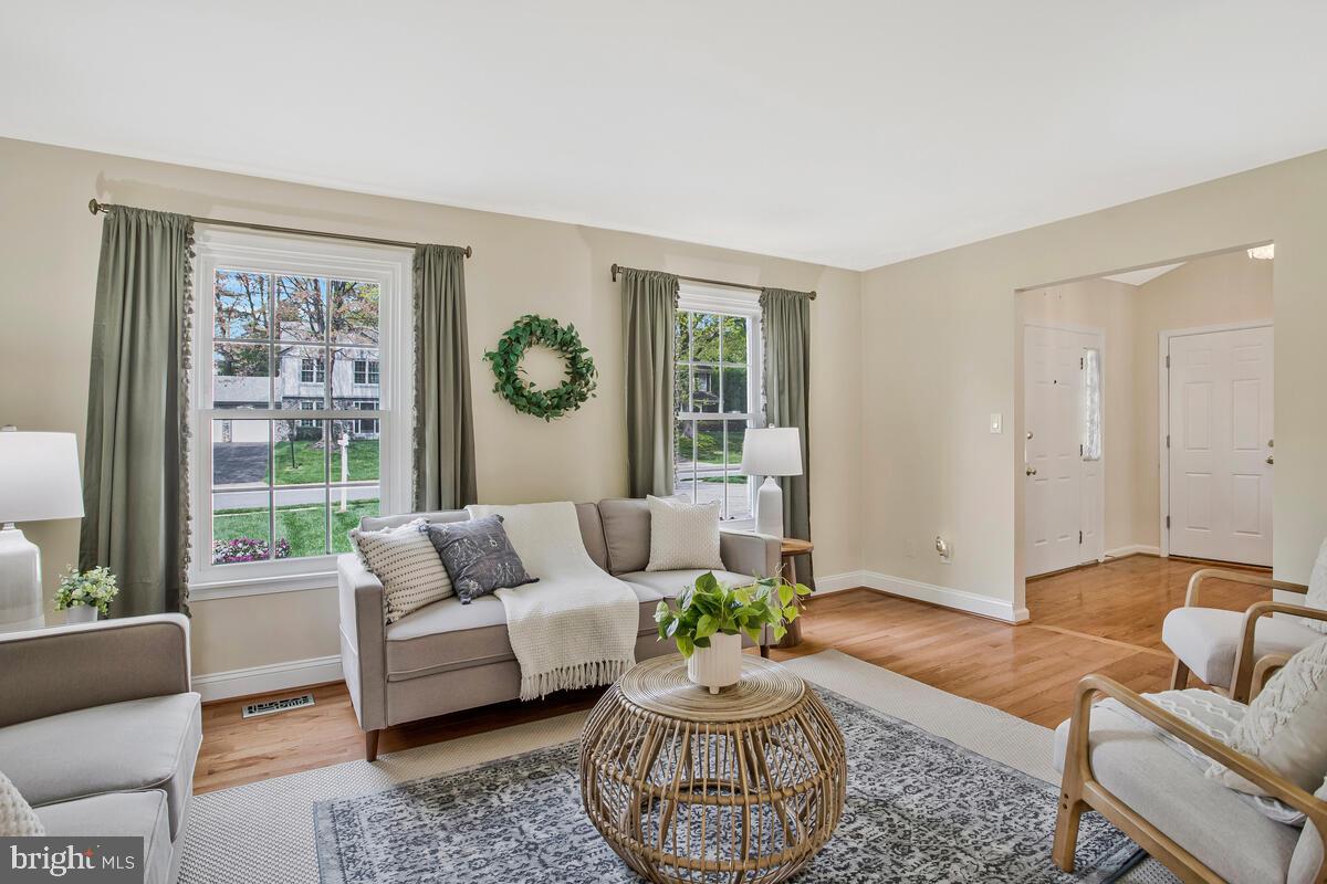 BURLEIGH MANOR - Residential