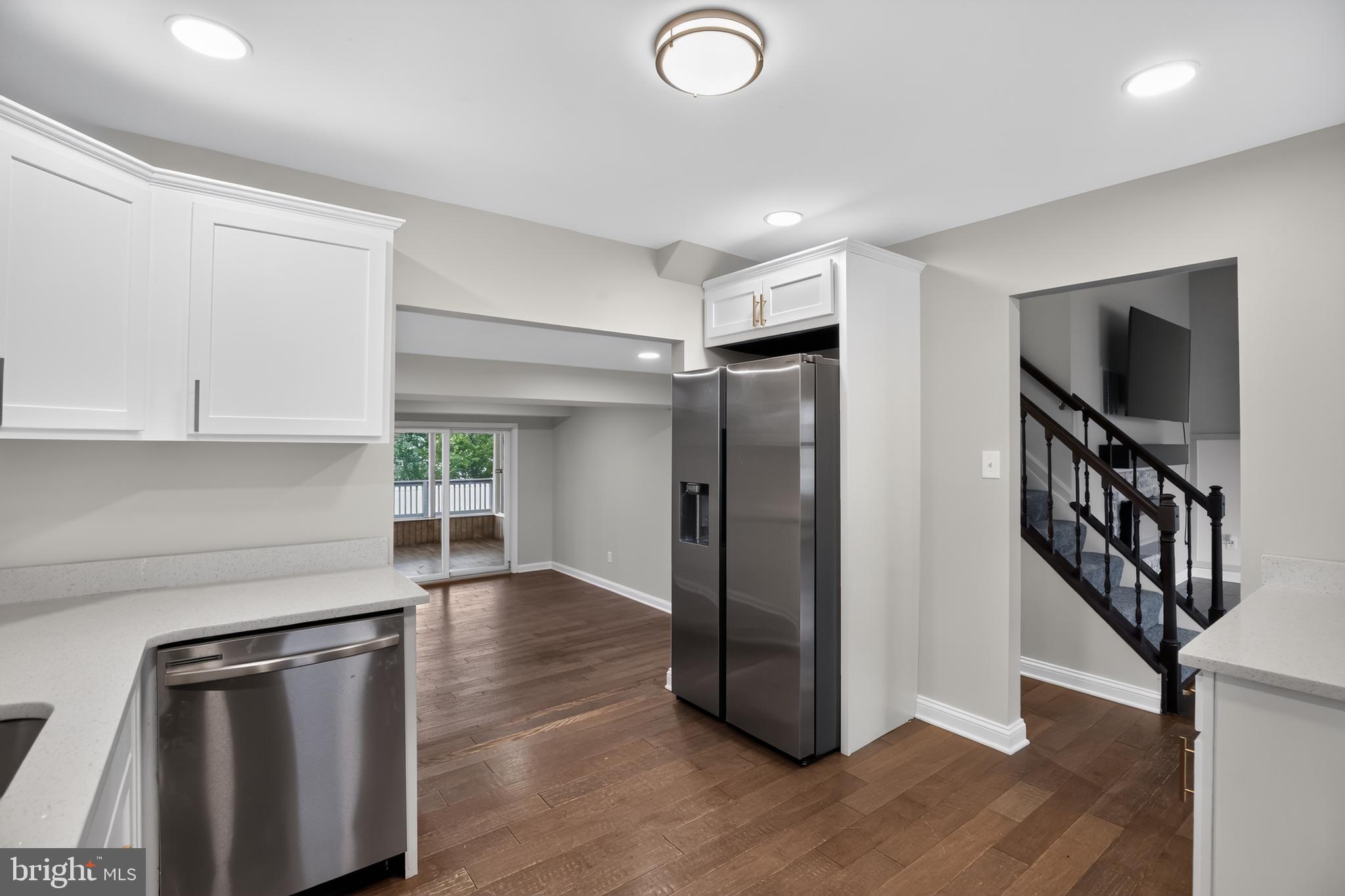 LINTHICUM OAKS - Residential