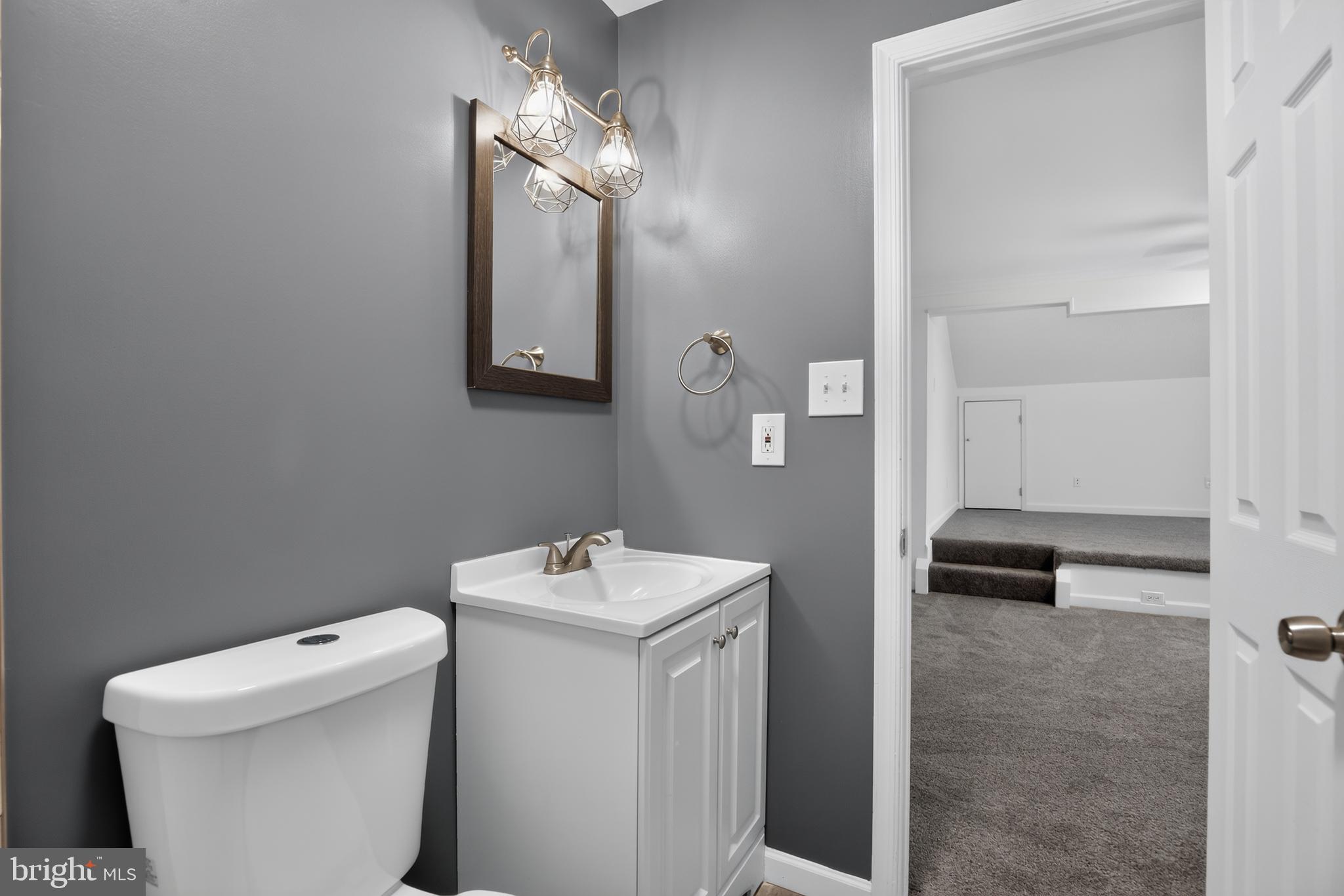 LINTHICUM OAKS - Residential