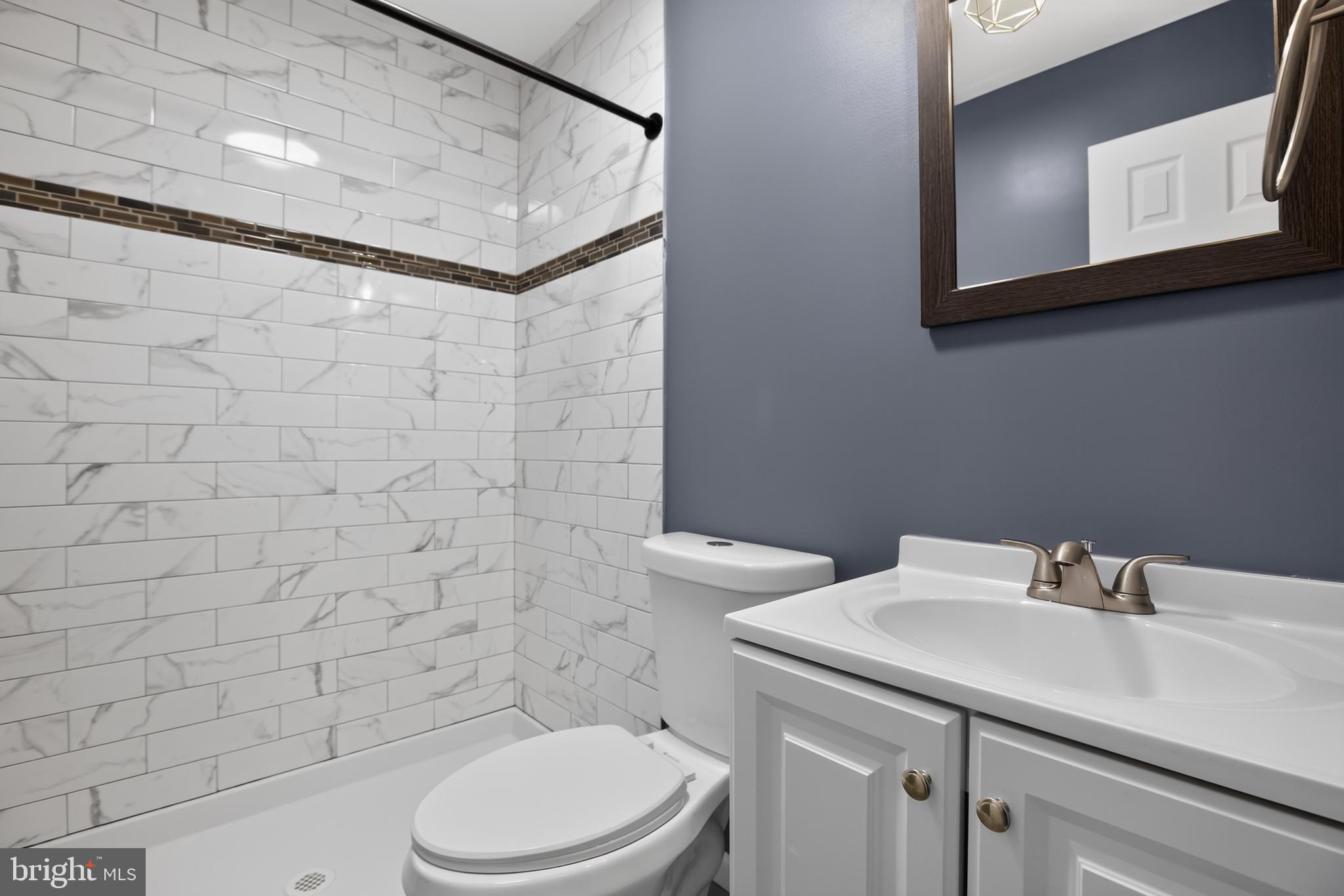 LINTHICUM OAKS - Residential