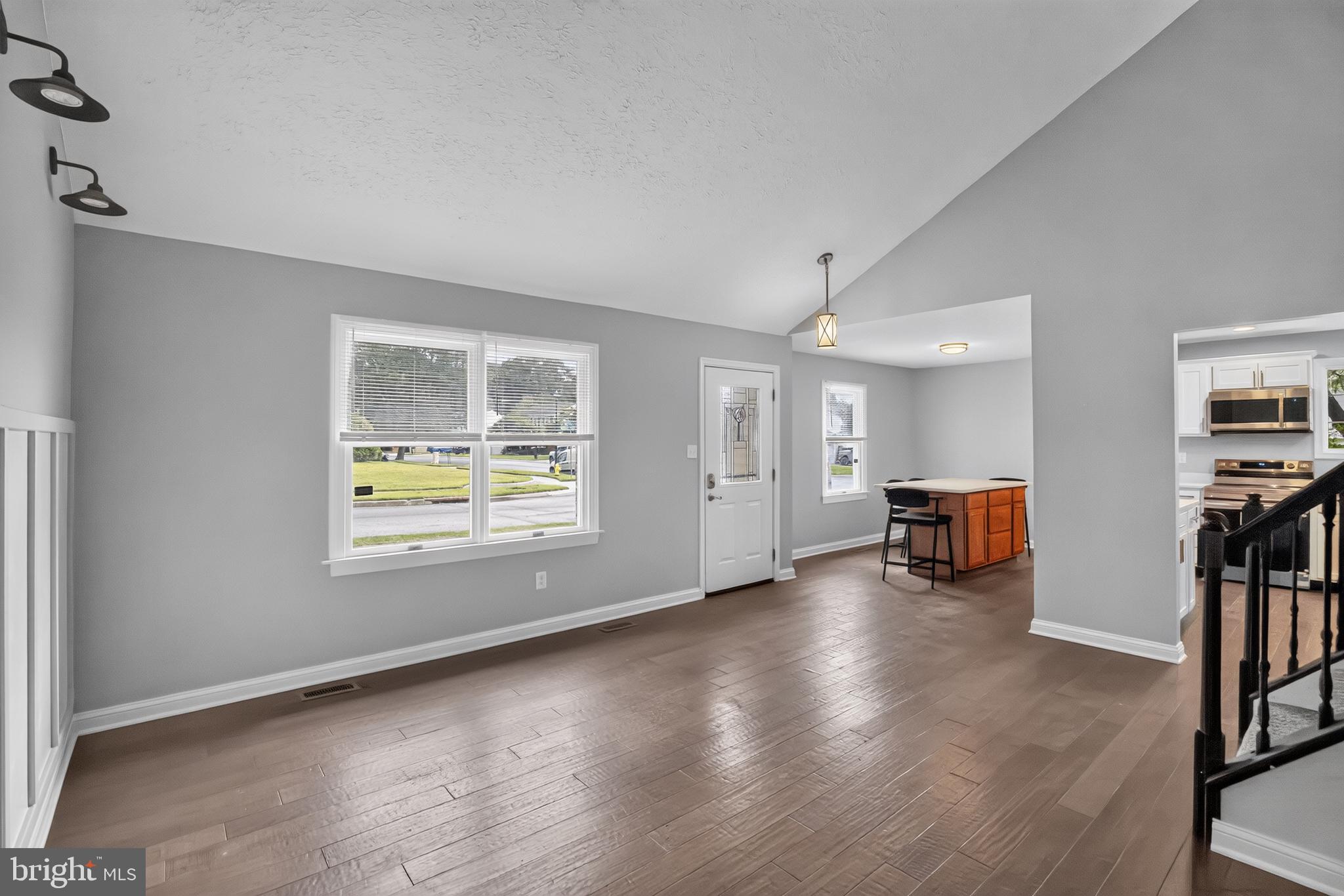 LINTHICUM OAKS - Residential
