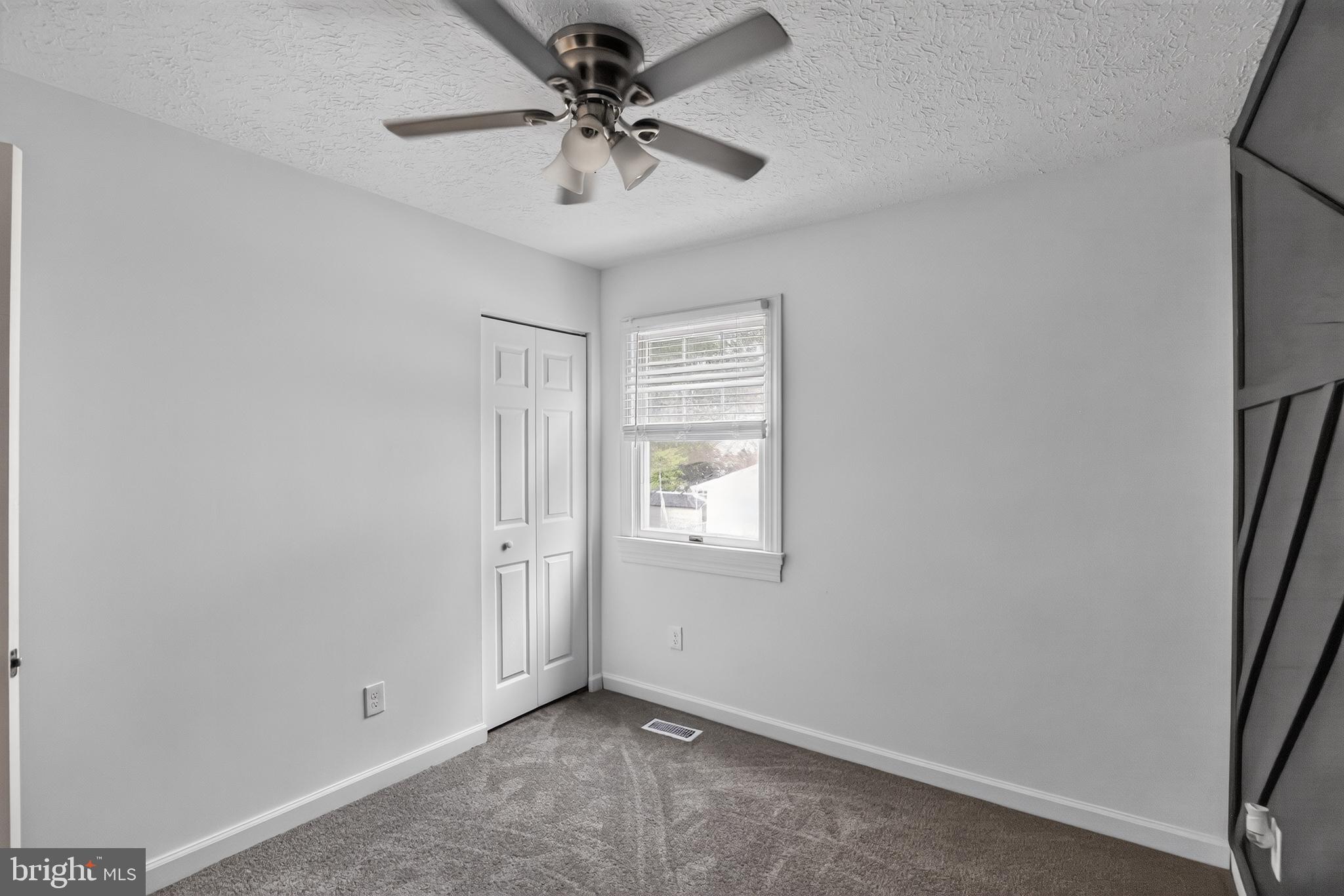 LINTHICUM OAKS - Residential
