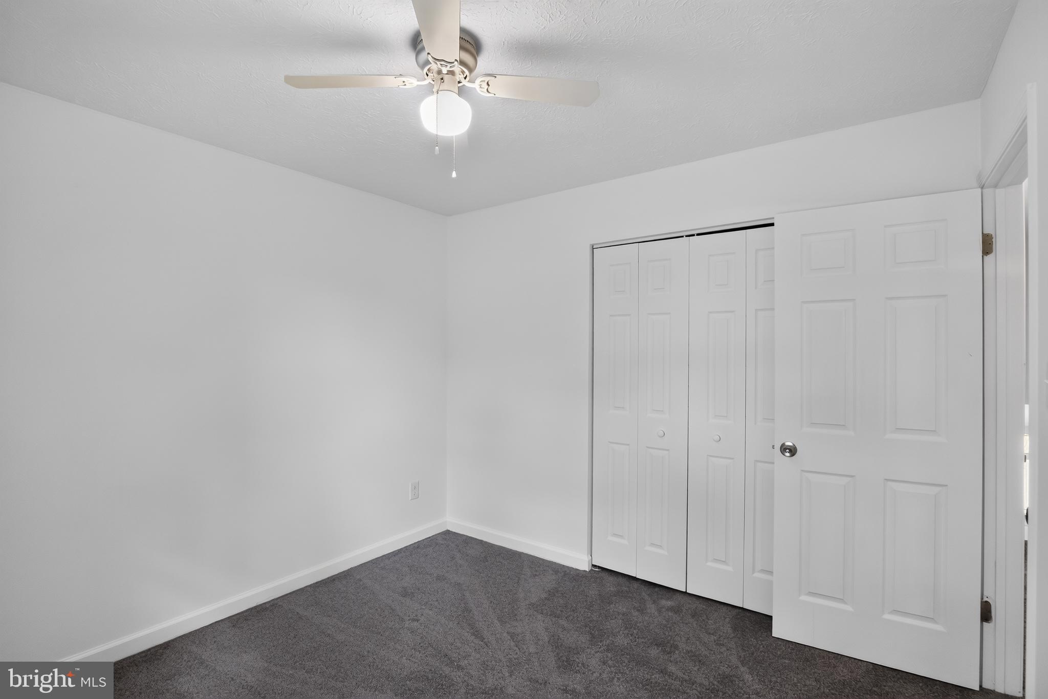 LINTHICUM OAKS - Residential