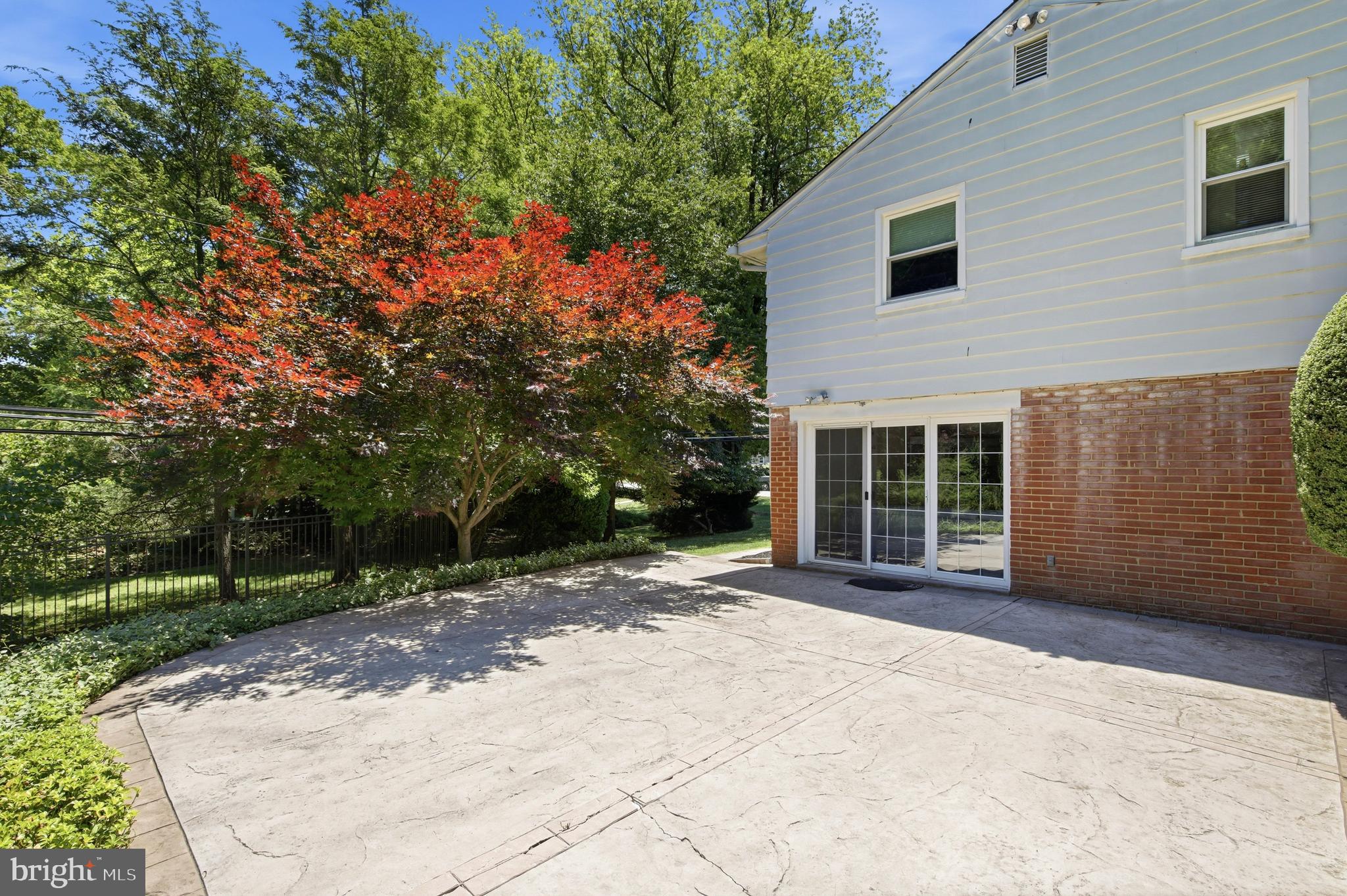 JUNE MEADOWS - Residential