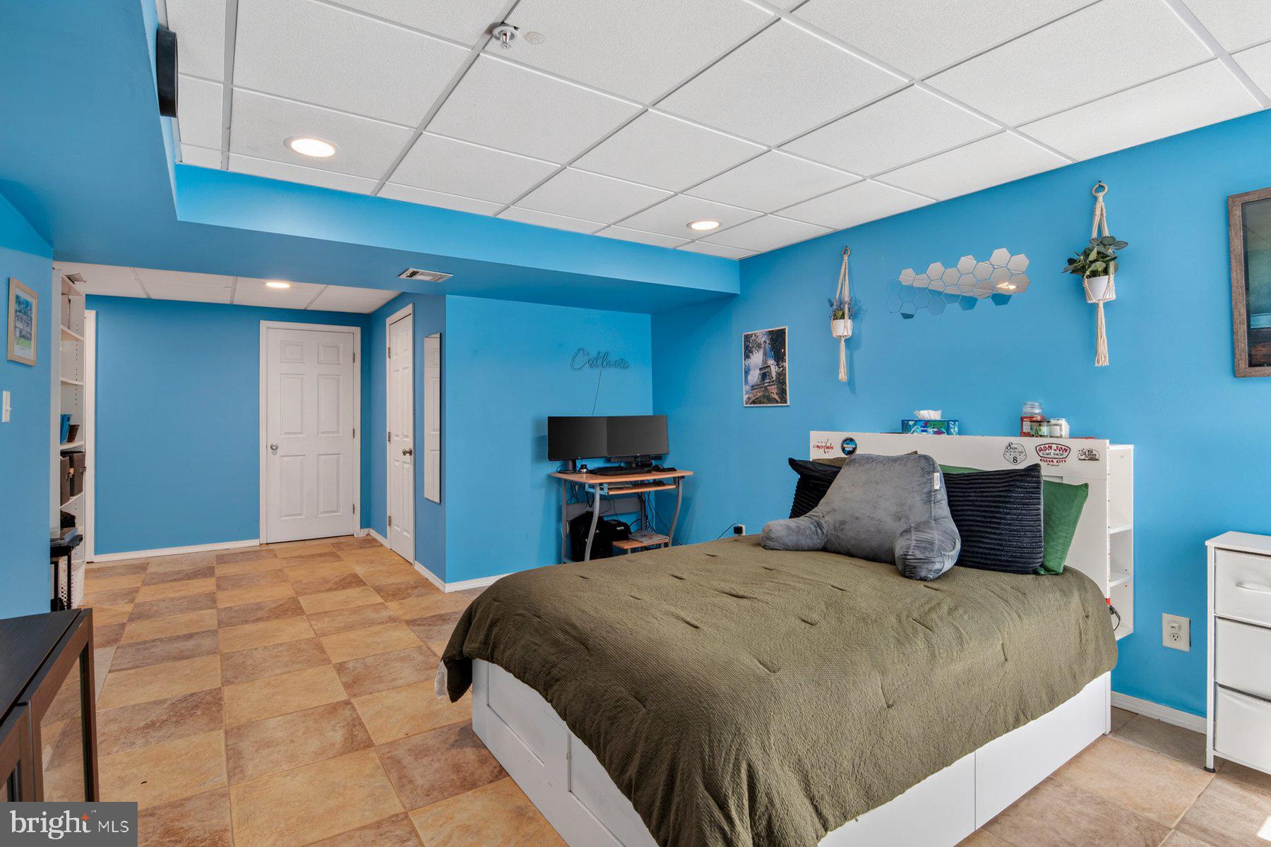 ST CLAIR - Residential