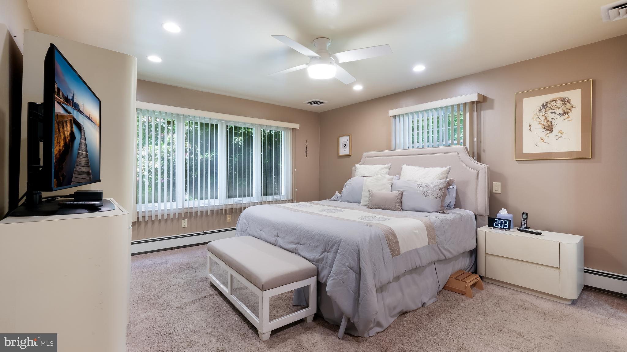MEADOWBROOK - Residential
