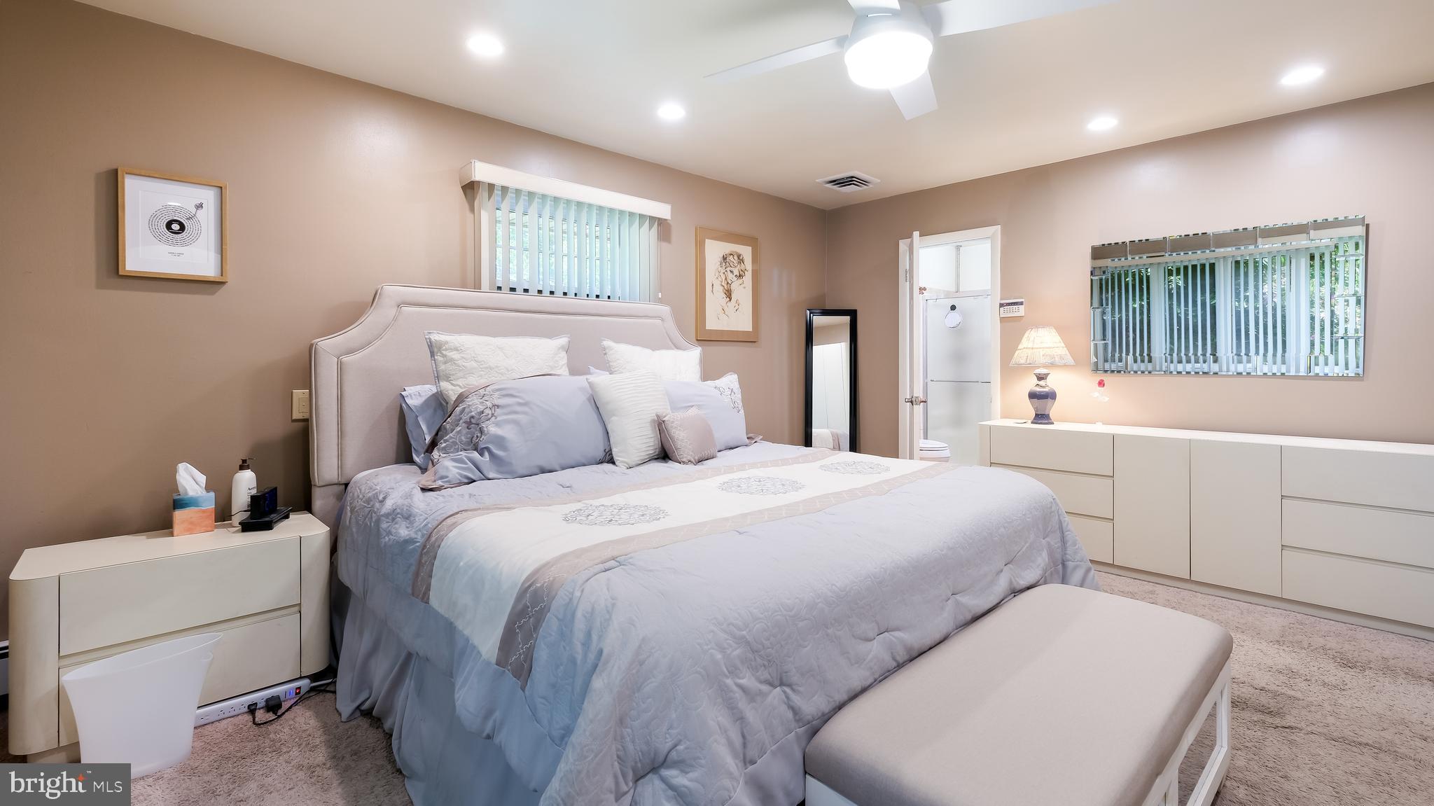 MEADOWBROOK - Residential