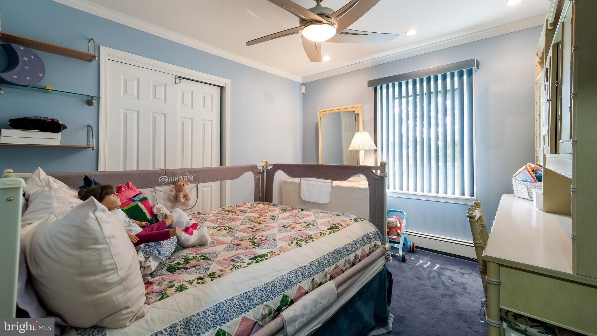 MEADOWBROOK - Residential