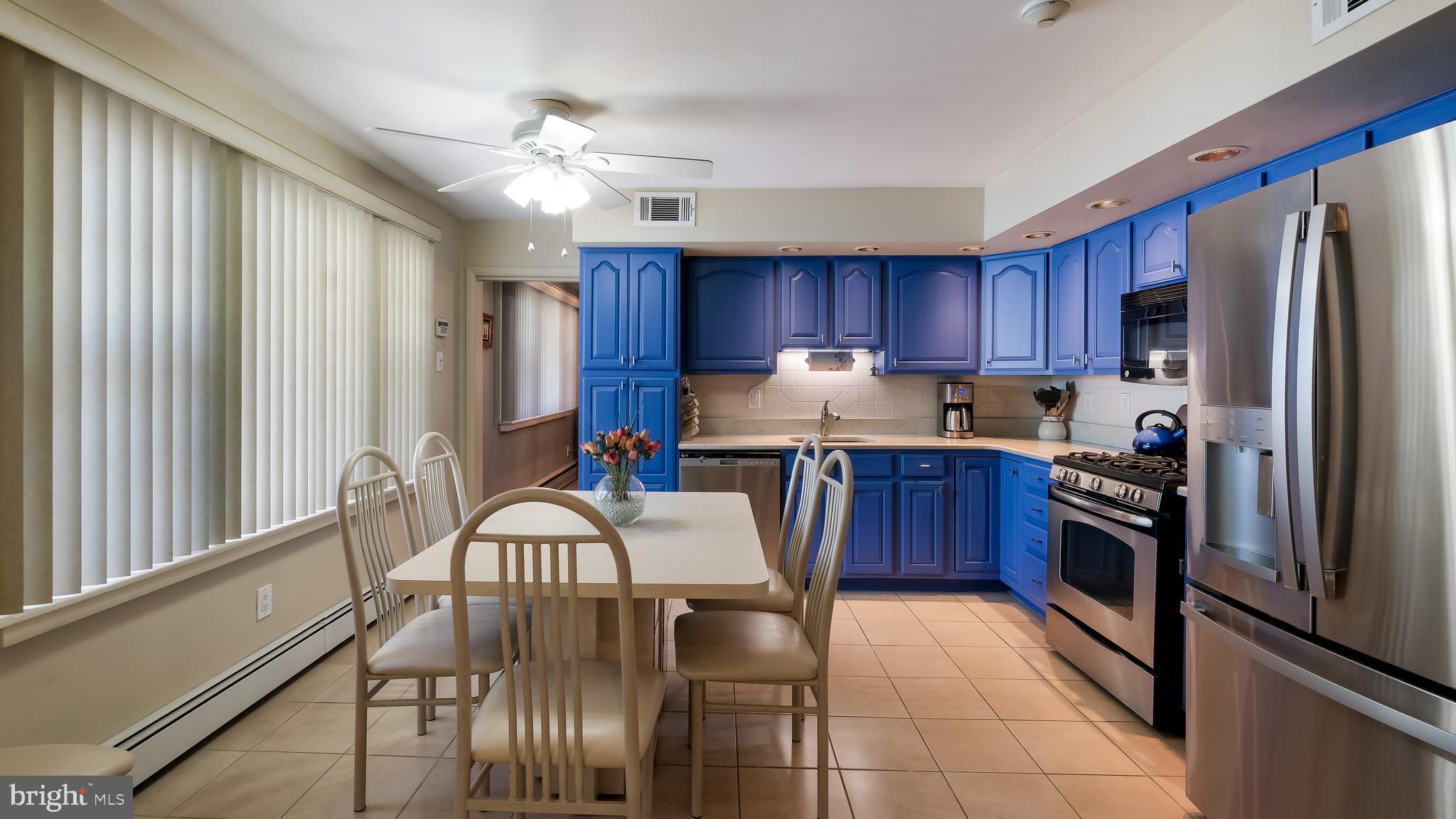 MEADOWBROOK - Residential