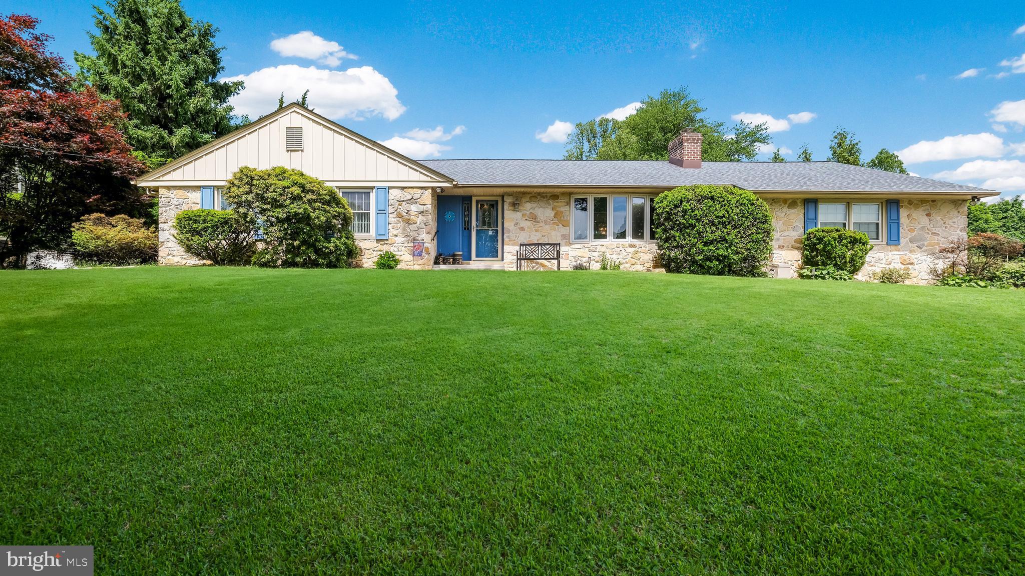 MEADOWBROOK - Residential