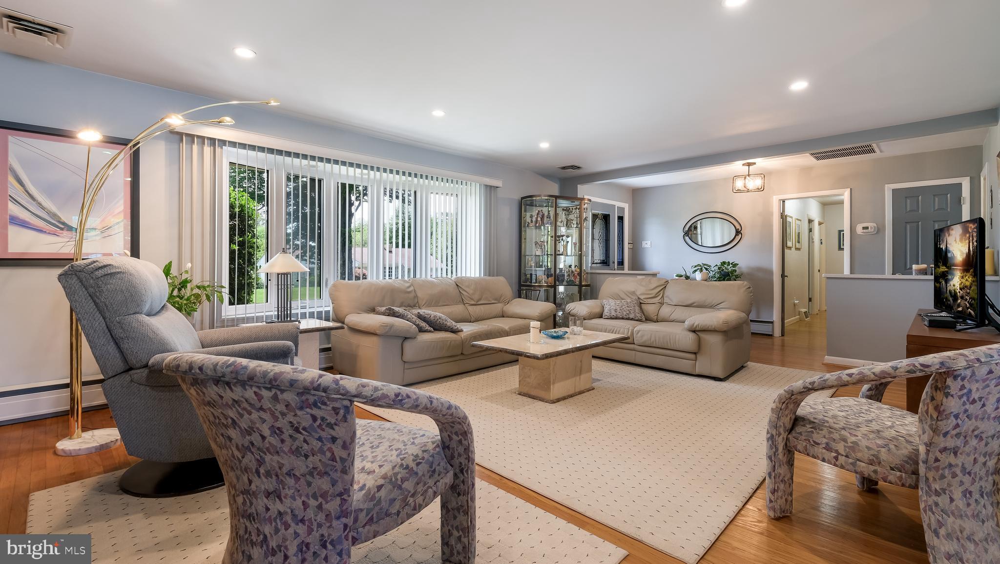 MEADOWBROOK - Residential